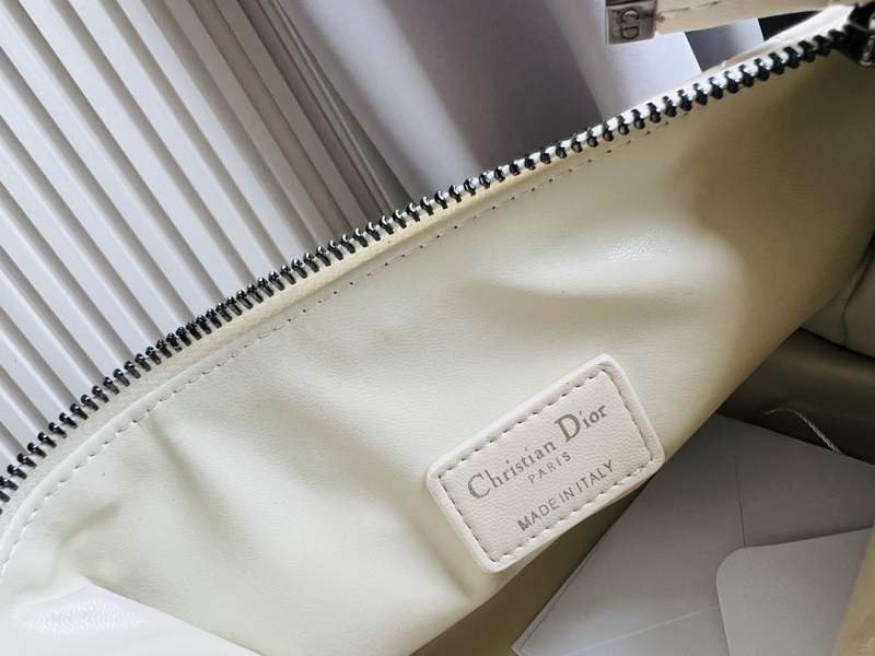 Dior迪奧Nomad奶白色手提包飯盒包-頂級1:1精品高仿包包香港台灣批發價格推薦微信哪裡買