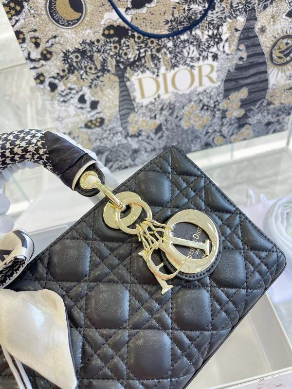 dior長款lady甜酷仙女包-頂級1:1精品高仿包包香港台灣批發價格推薦微信哪裡買