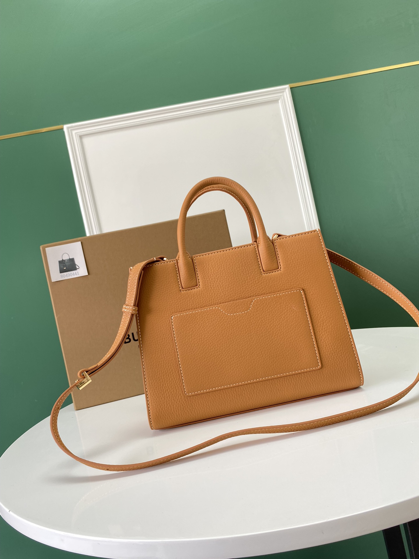 Burberry巴寶莉意大利鞣製粒紋皮革托特包-頂級1:1精品高仿包包香港台灣批發價格推薦微信哪裡買