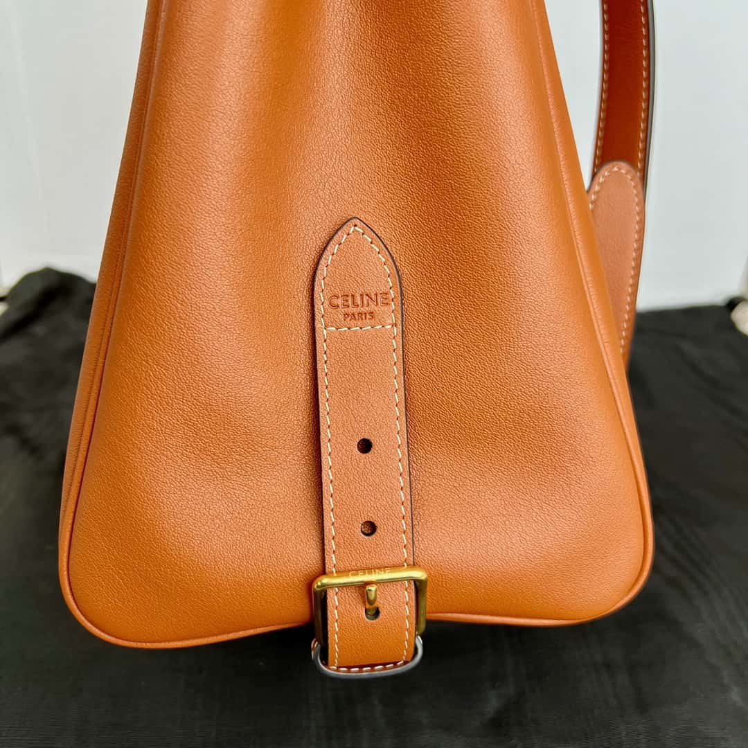 CELINE APPOLINE 中號柔軟牛皮革手袋 114963棕色-頂級1:1精品高仿包包香港台灣批發價格推薦微信哪裡買