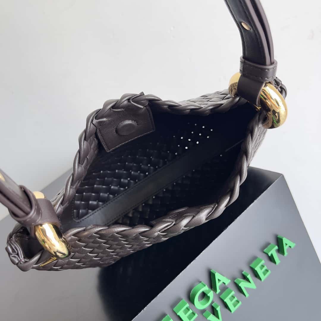 BV早春新款 Clicker圓弧形包款羔羊編織皮 款號：730968 巧克力色-頂級1:1精品高仿包包香港台灣批發價格推薦微信哪裡買