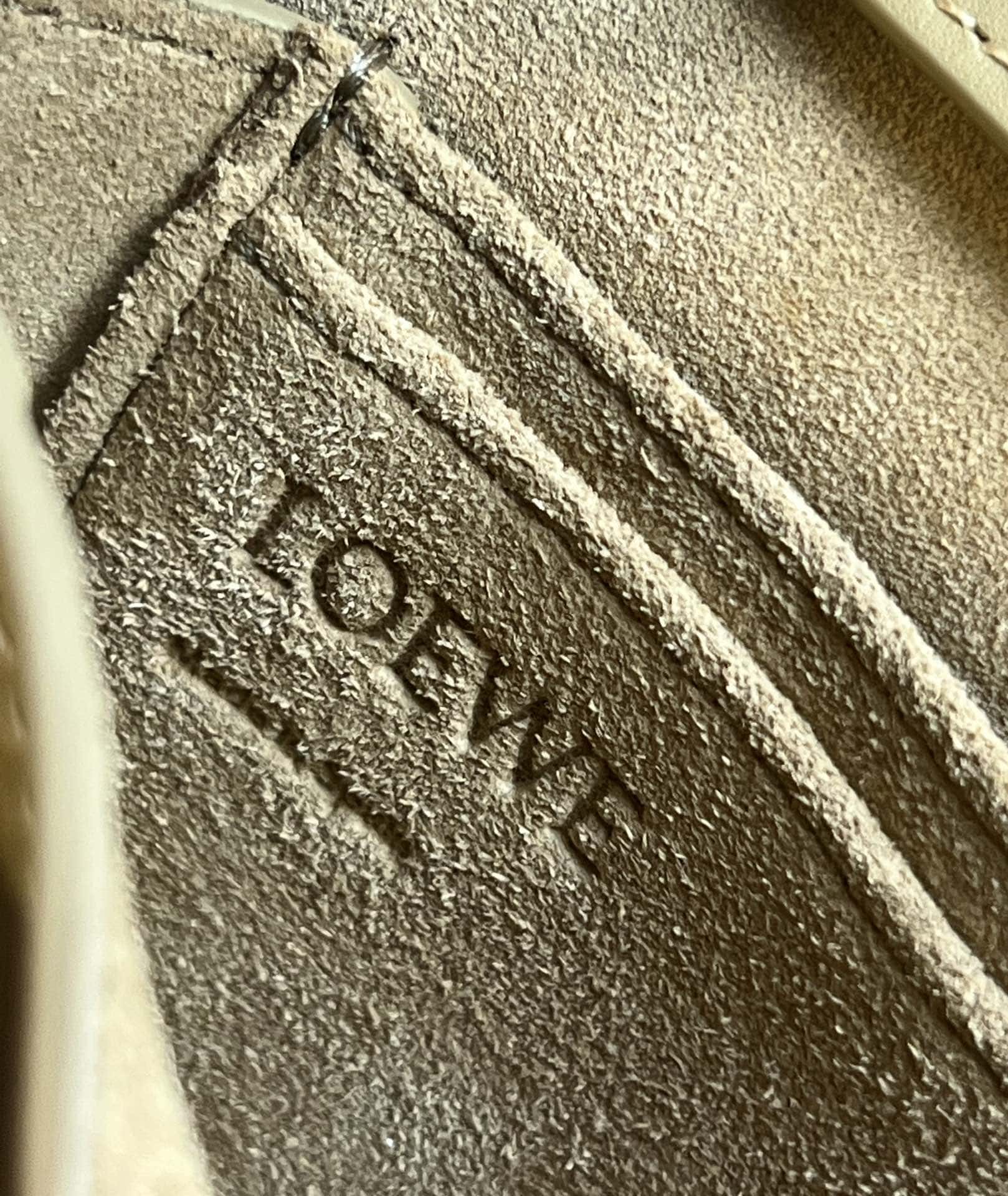 LOEWE升級版字母寛肩帶馬鞍包MiniGateDual手袋 0672-頂級1:1精品高仿包包香港台灣批發價格推薦微信哪裡買