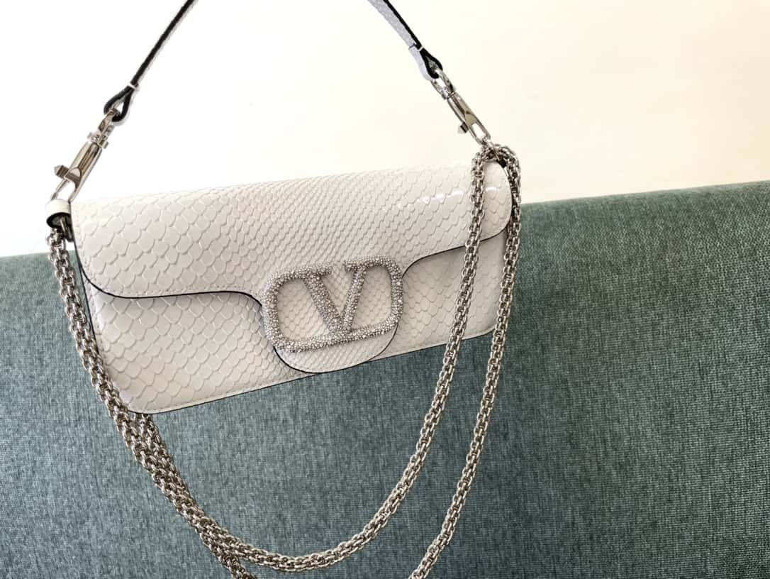 Valentino華倫天奴Garavani MINILOC小牛皮手袋1133L-頂級1:1精品高仿包包香港台灣批發價格推薦微信哪裡買