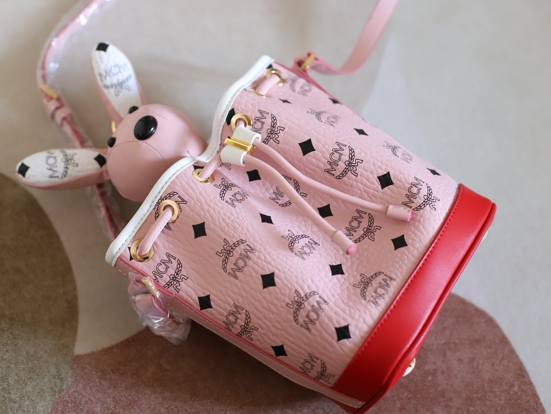 MCM 兔子 系列Visetos拼接水桶包-頂級1:1精品高仿包包香港台灣批發價格推薦微信哪裡買