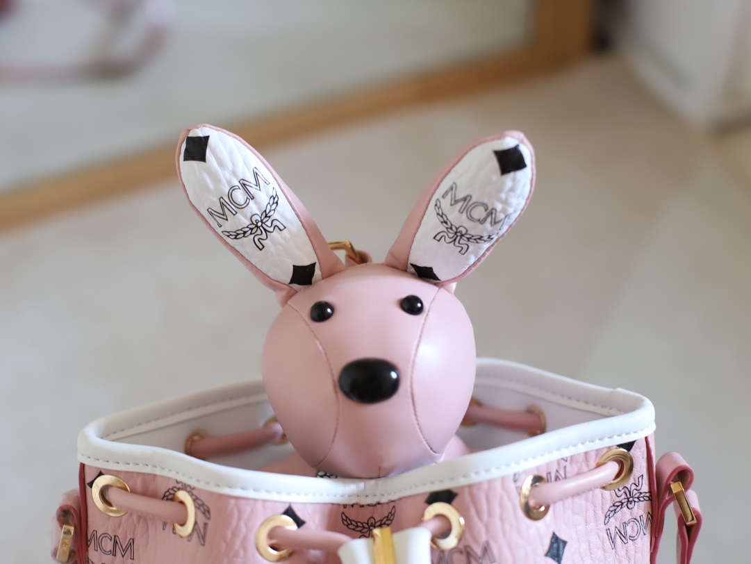 MCM 兔子 系列Visetos拼接水桶包-頂級1:1精品高仿包包香港台灣批發價格推薦微信哪裡買