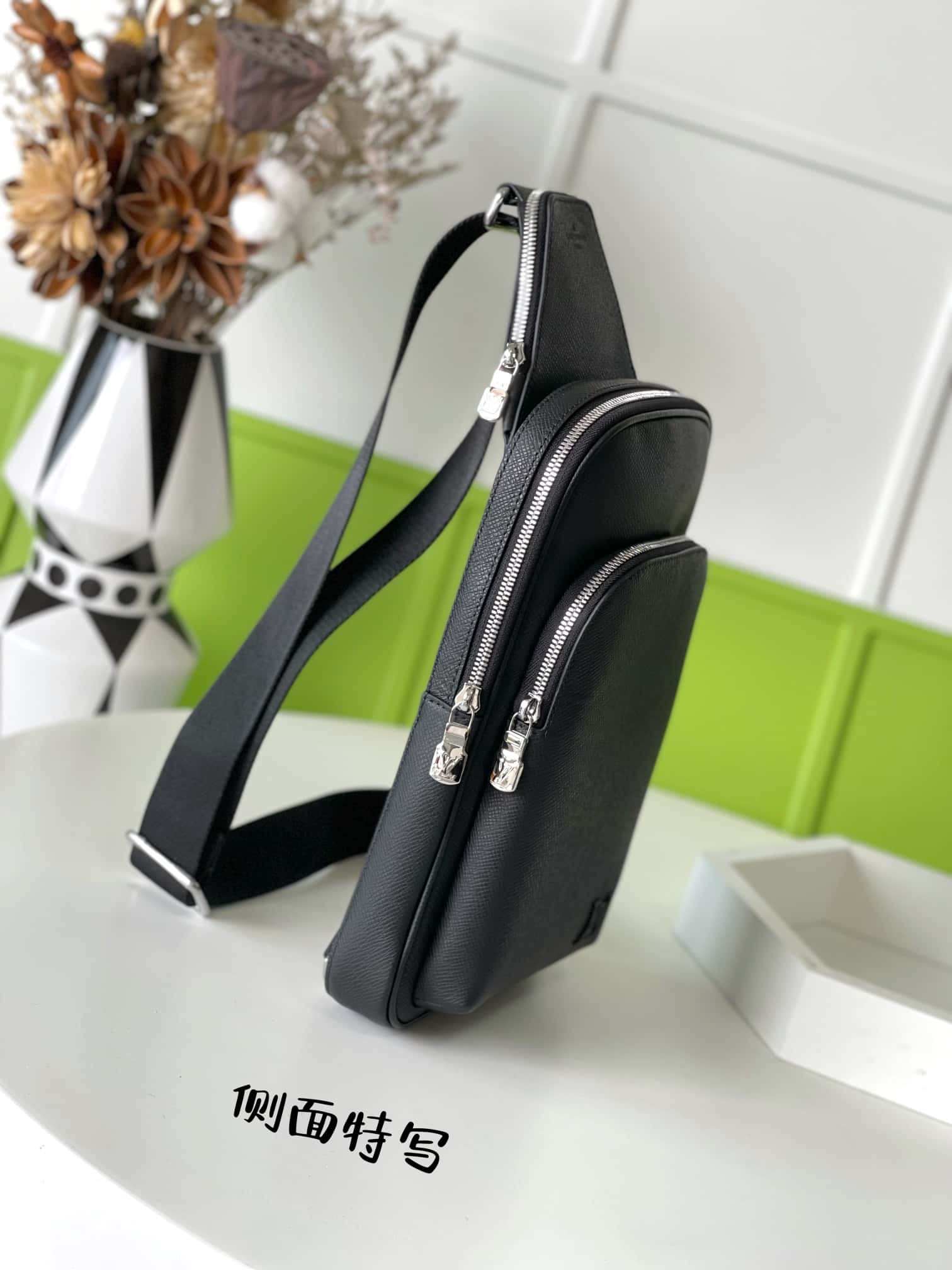 LV M30863 AVENUE NM 單肩包-頂級1:1精品高仿包包香港台灣批發價格推薦微信哪裡買