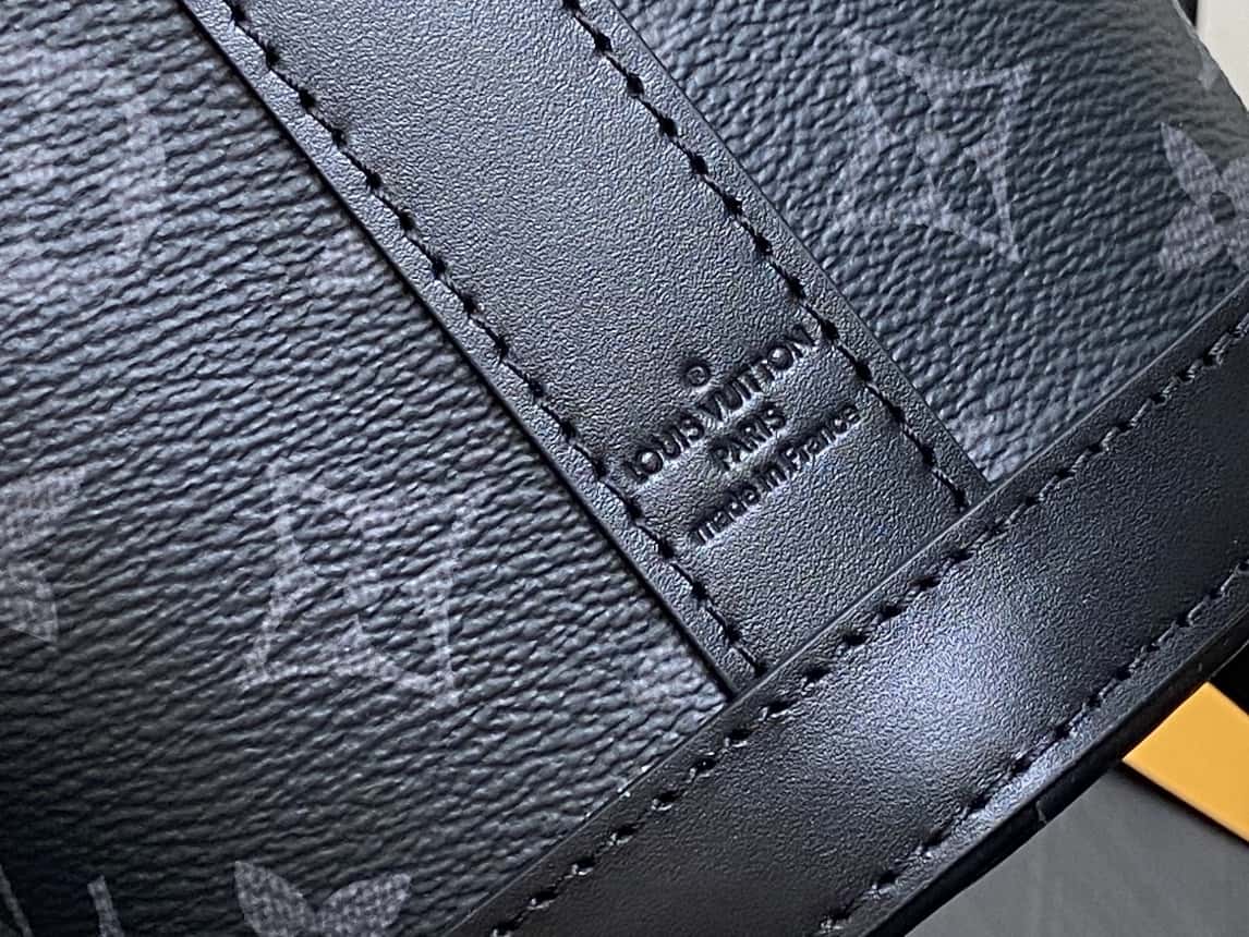 【原單精品】M11613黑花 男包薯條包系列 ENVELOPE POUCH薯條包-頂級1:1精品高仿包包香港台灣批發價格推薦微信哪裡買