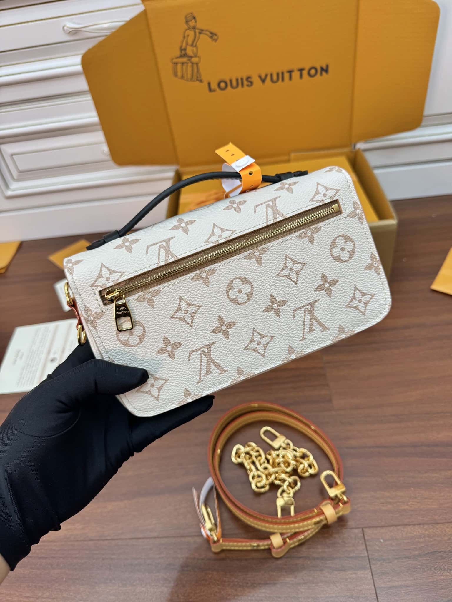 LV M46914 POCHETTE MÉTIS EAST WEST 手袋-頂級1:1精品高仿包包香港台灣批發價格推薦微信哪裡買