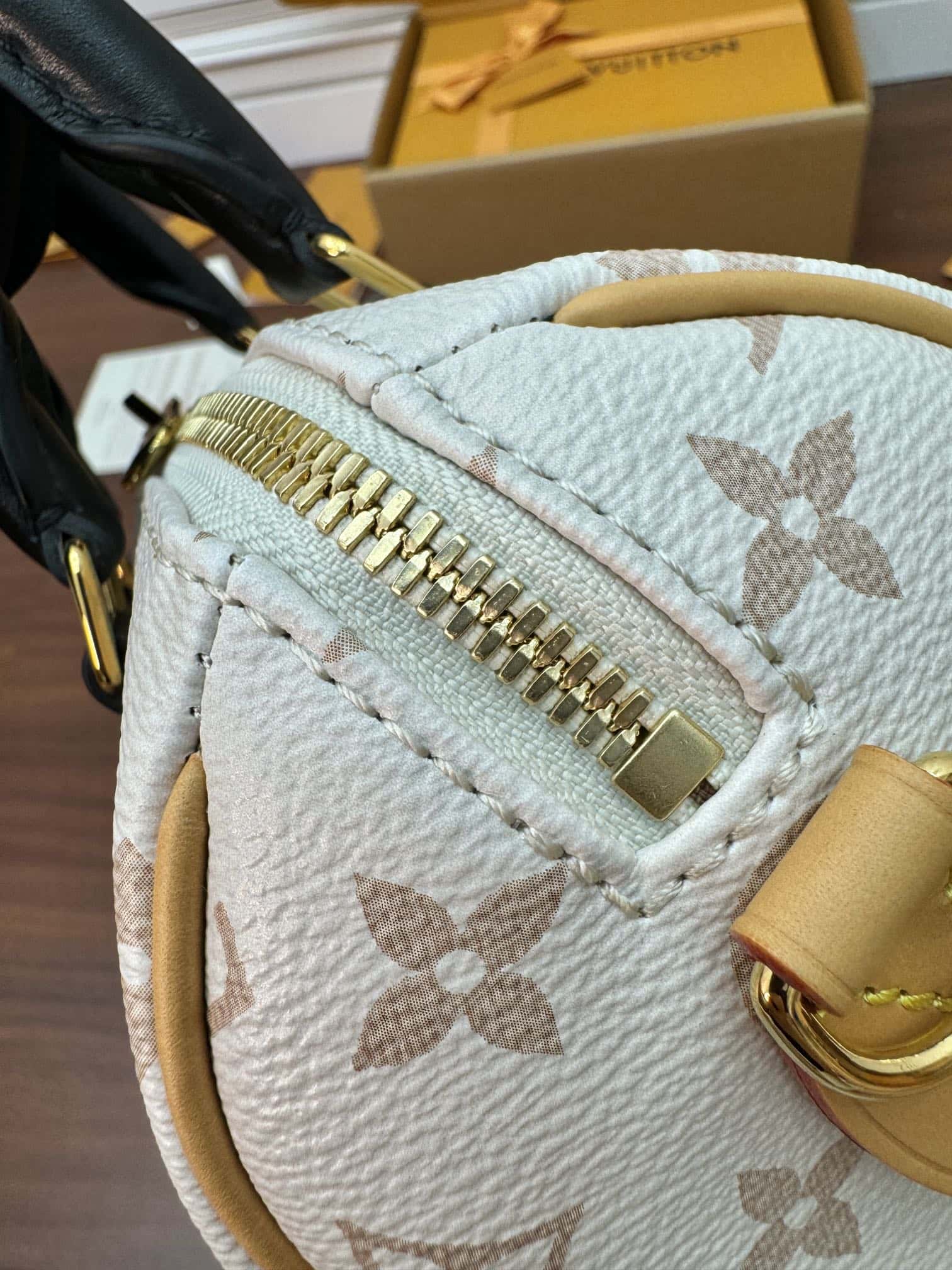 LV M46906 SPEEDY BANDOULIÈRE 20 手袋-頂級1:1精品高仿包包香港台灣批發價格推薦微信哪裡買