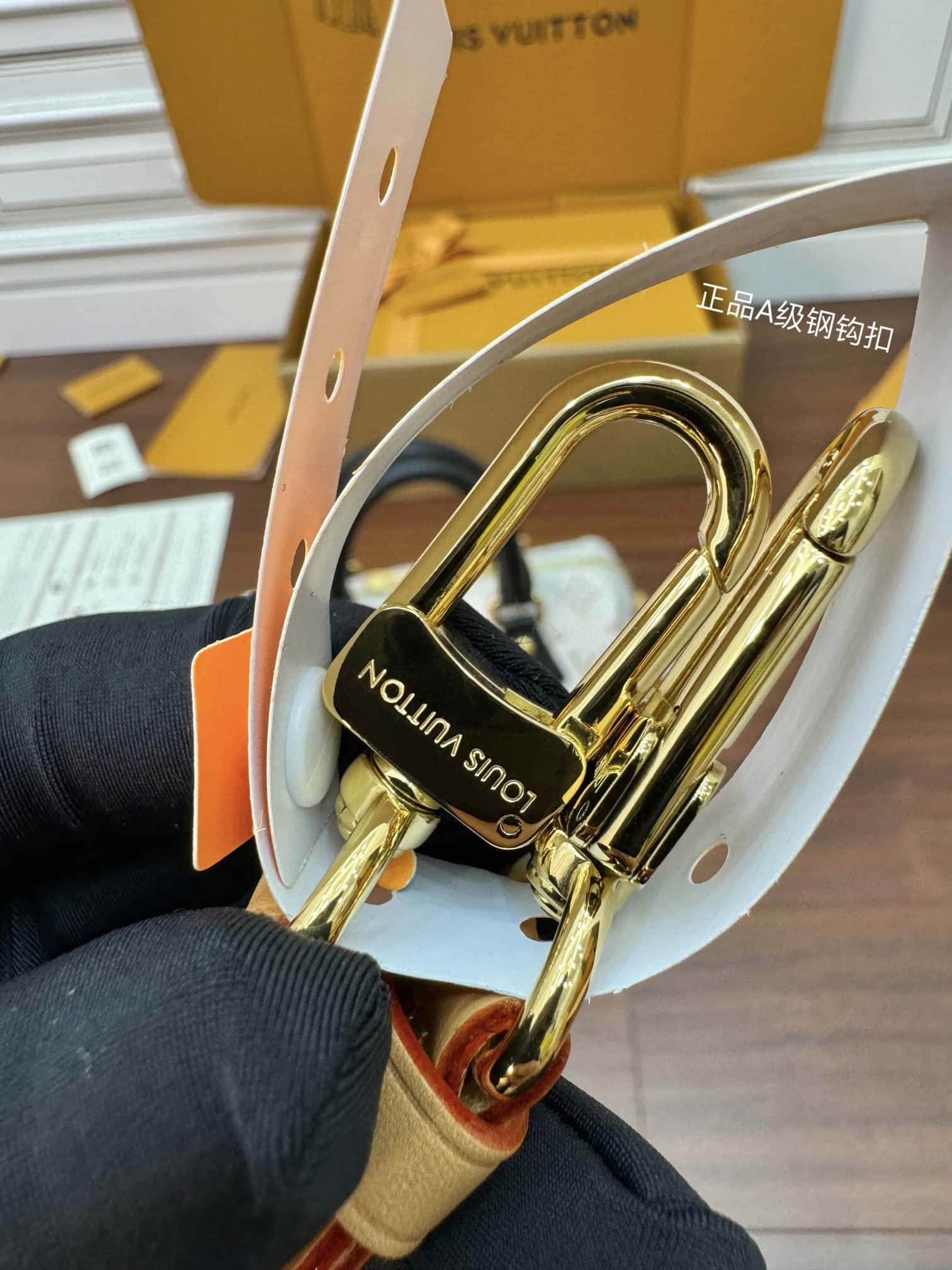 LV M46906 SPEEDY BANDOULIÈRE 20 手袋-頂級1:1精品高仿包包香港台灣批發價格推薦微信哪裡買