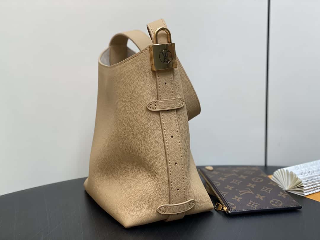 【原單精品】M25352黑色 M25353米色 M24354棕色 LOW KEY HOBO 小號手袋-頂級1:1精品高仿包包香港台灣批發價格推薦微信哪裡買