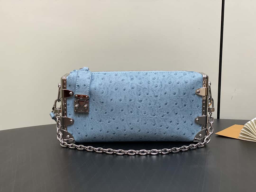 【原單精品】M25445天藍色鴕鳥紋全皮 軟盒子系列 SLIM TRUNK 手袋-頂級1:1精品高仿包包香港台灣批發價格推薦微信哪裡買