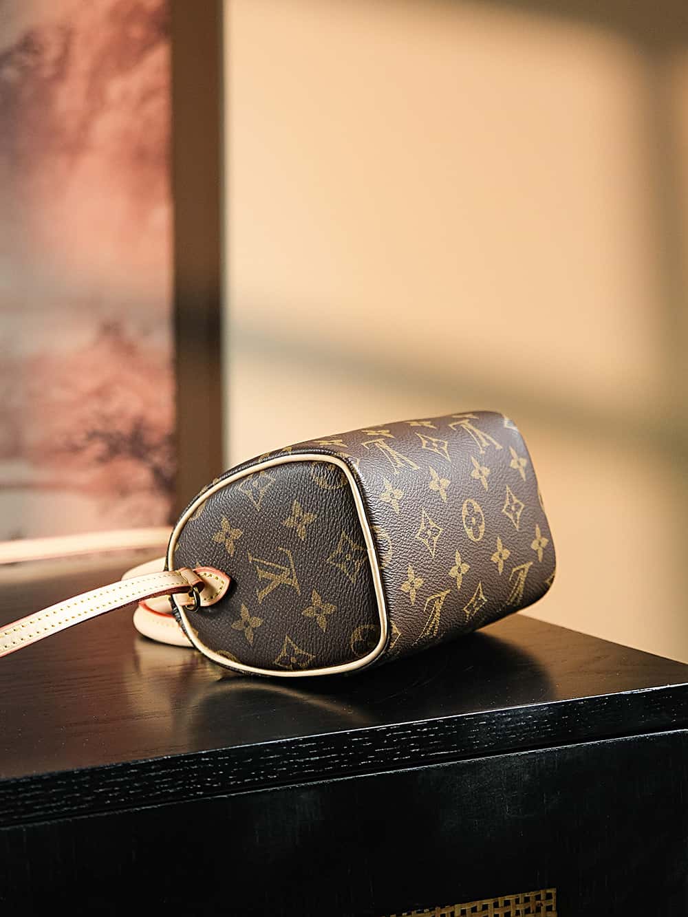LV 𝐍𝐀𝐍𝐎 𝐒𝐏𝐄𝐄𝐃𝐘枕頭包系列# M61252-頂級1:1精品高仿包包香港台灣批發價格推薦微信哪裡買