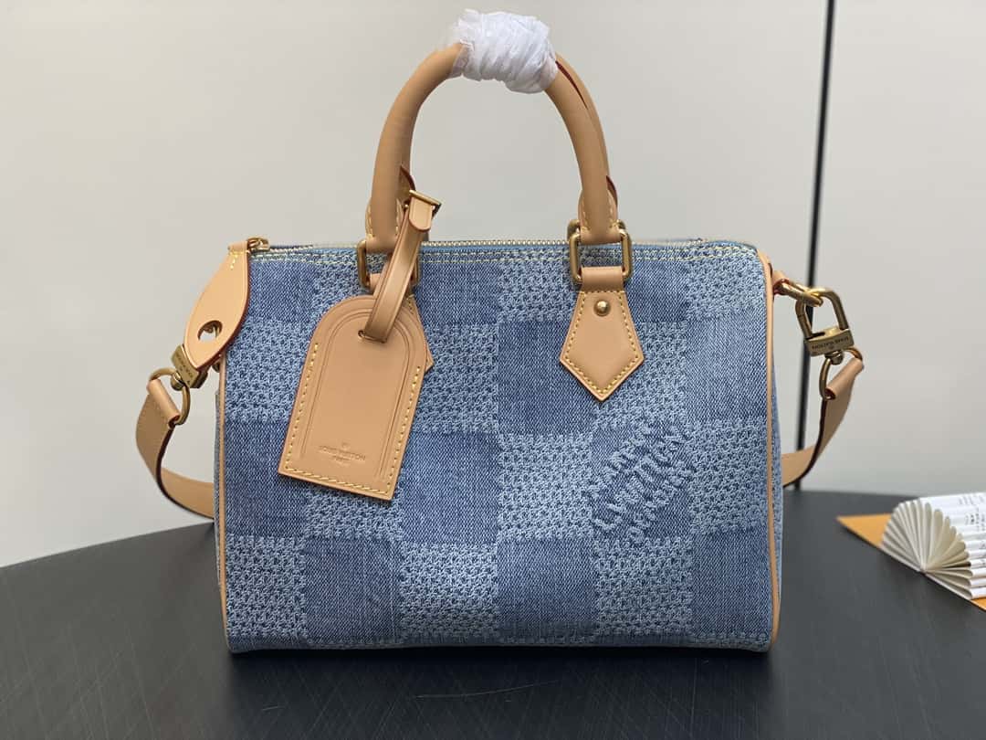 【原單精品】M40700藍色格子 芯片版 牛仔枕頭包speedy系列 KEEPALL BANDOULIÈRE 25 手袋-頂級1:1精品高仿包包香港台灣批發價格推薦微信哪裡買 【原單精品】M40700藍色格子 芯片版 牛仔枕頭包speedy系列 KEEPALL BANDOULIÈRE 25 手袋-頂級1:1精品高仿包包香港台灣批發價格推薦微信哪裡買