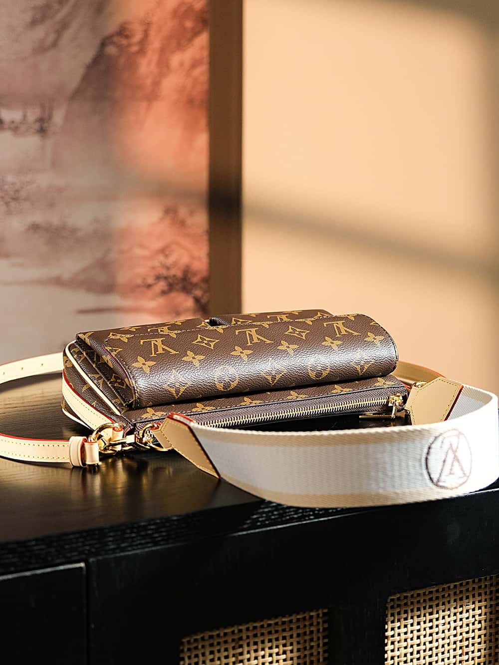 LV 𝐕𝐈𝐕𝐀𝐂𝐈𝐓𝐄 中古駱駝包系列# M46999-頂級1:1精品高仿包包香港台灣批發價格推薦微信哪裡買