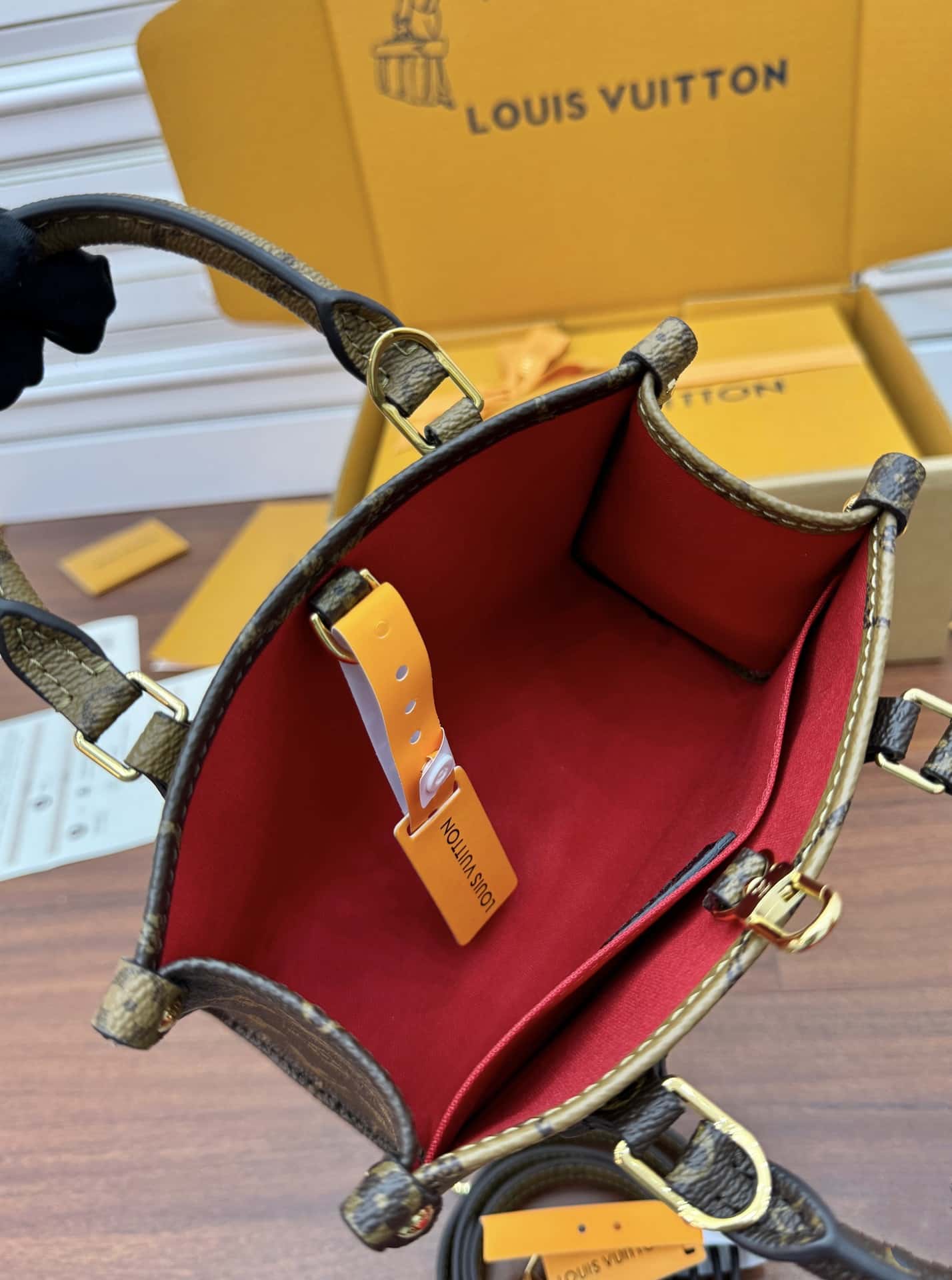 LV M46839 ONTHEGO BB 手袋-頂級1:1精品高仿包包香港台灣批發價格推薦微信哪裡買