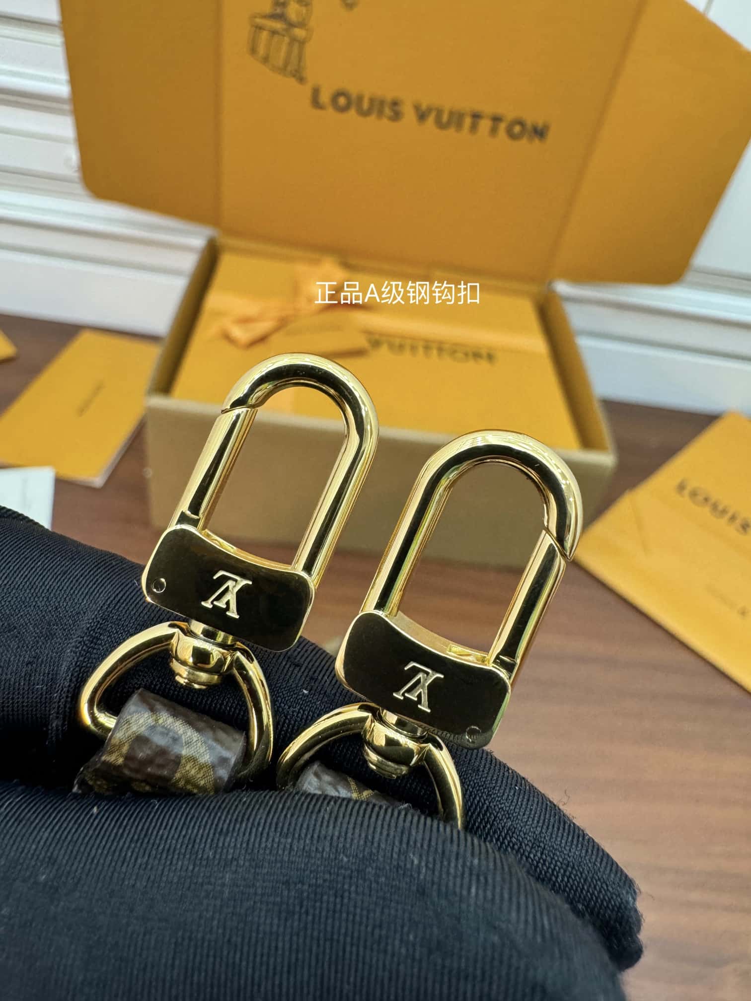LV M46839 ONTHEGO BB 手袋-頂級1:1精品高仿包包香港台灣批發價格推薦微信哪裡買