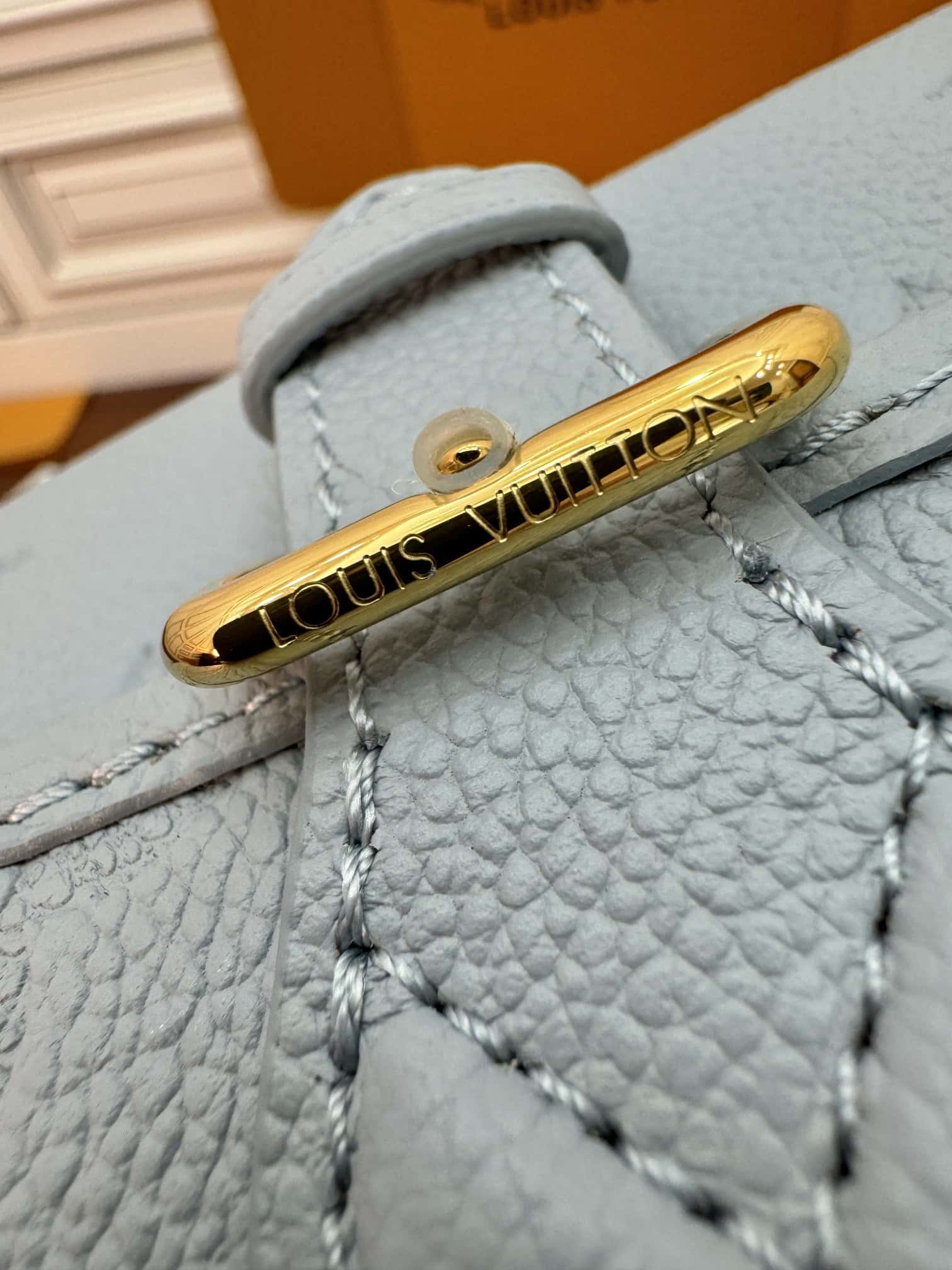LV M83592 NANO DIANE 手袋-頂級1:1精品高仿包包香港台灣批發價格推薦微信哪裡買