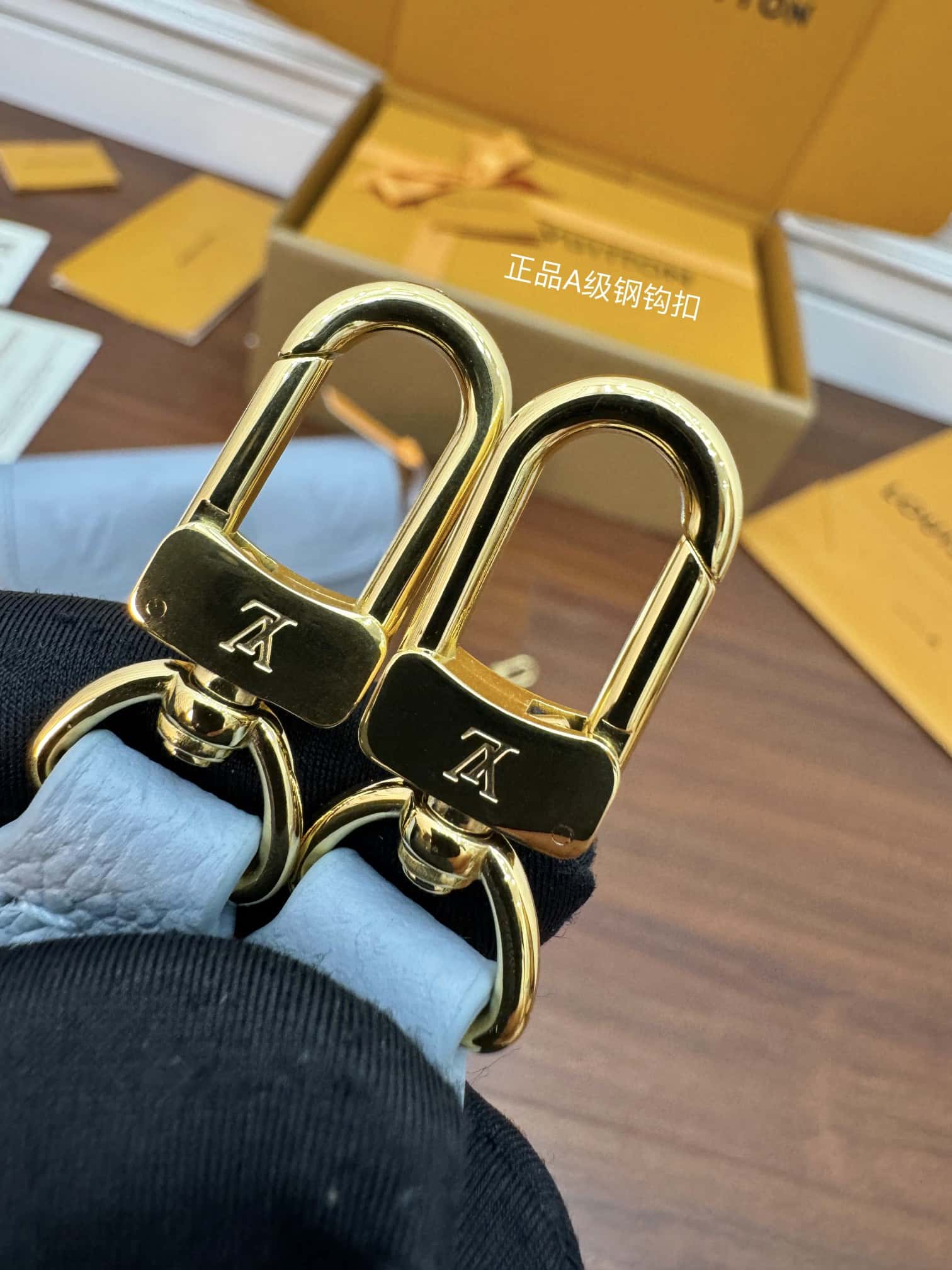 LV M83592 NANO DIANE 手袋-頂級1:1精品高仿包包香港台灣批發價格推薦微信哪裡買