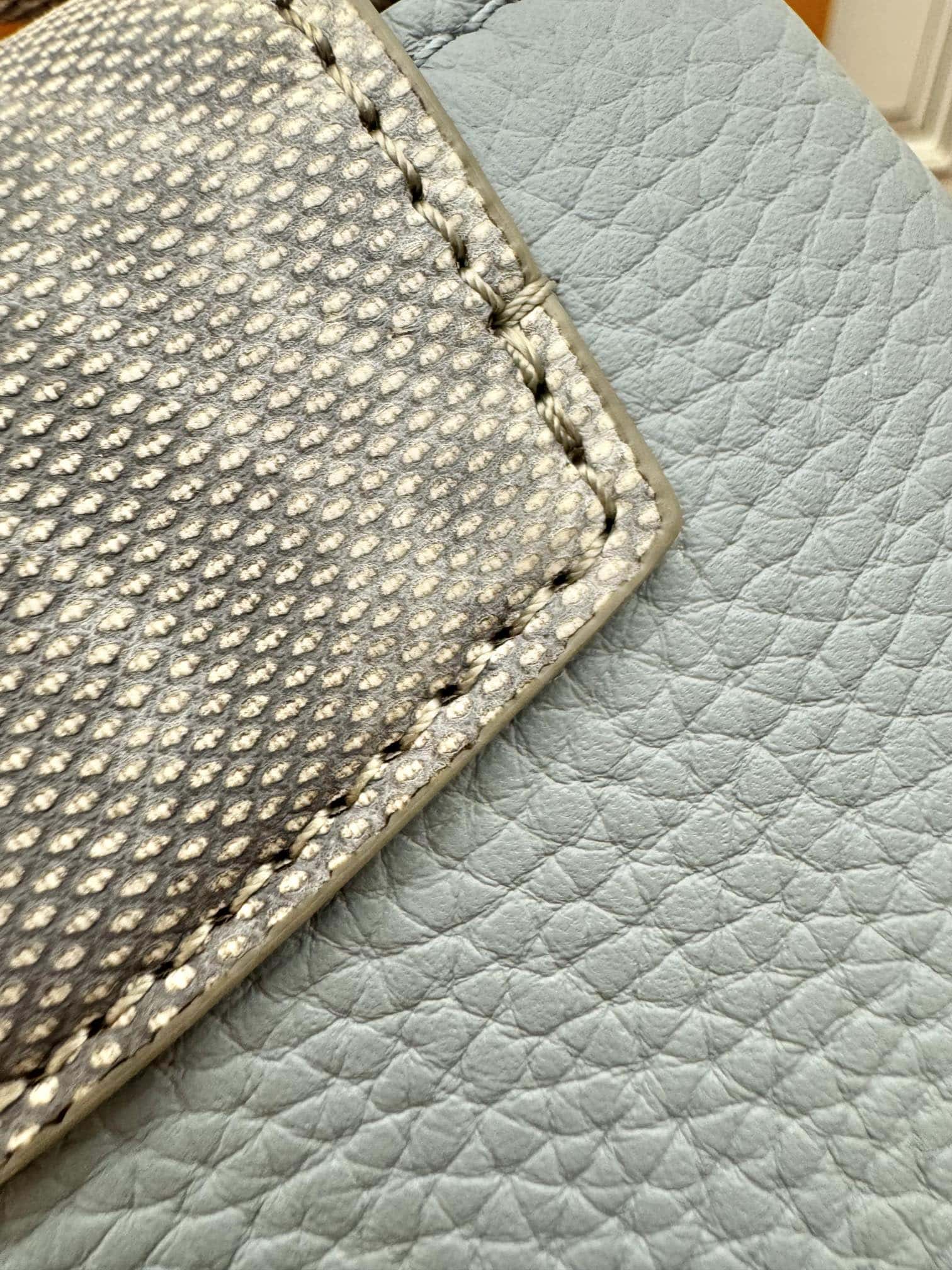 LV 正品級高仿包M22876蜥蜴皮特正版 Capucines Mini¥3,180.00-頂級1:1精品高仿包包香港台灣批發價格推薦微信哪裡買