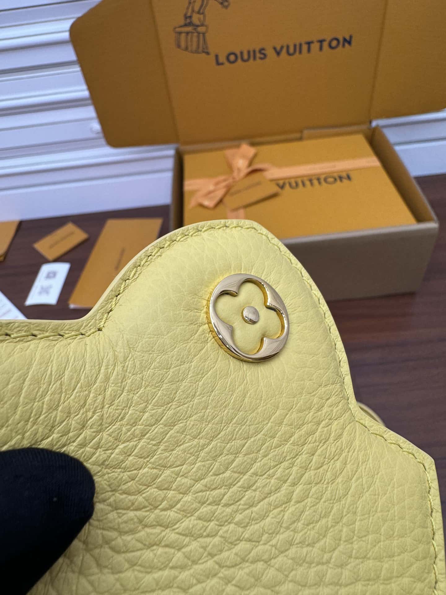 LV M21798特正版高仿包包 Capucines Mini Bag¥3,180.00-頂級1:1精品高仿包包香港台灣批發價格推薦微信哪裡買