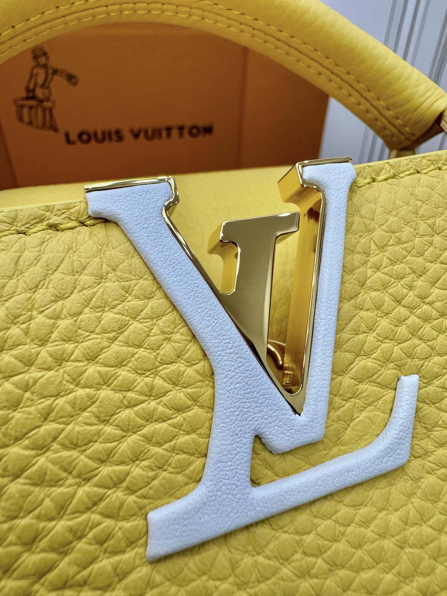 LV M21798特正版高仿包包 Capucines Mini Bag¥3,180.00-頂級1:1精品高仿包包香港台灣批發價格推薦微信哪裡買