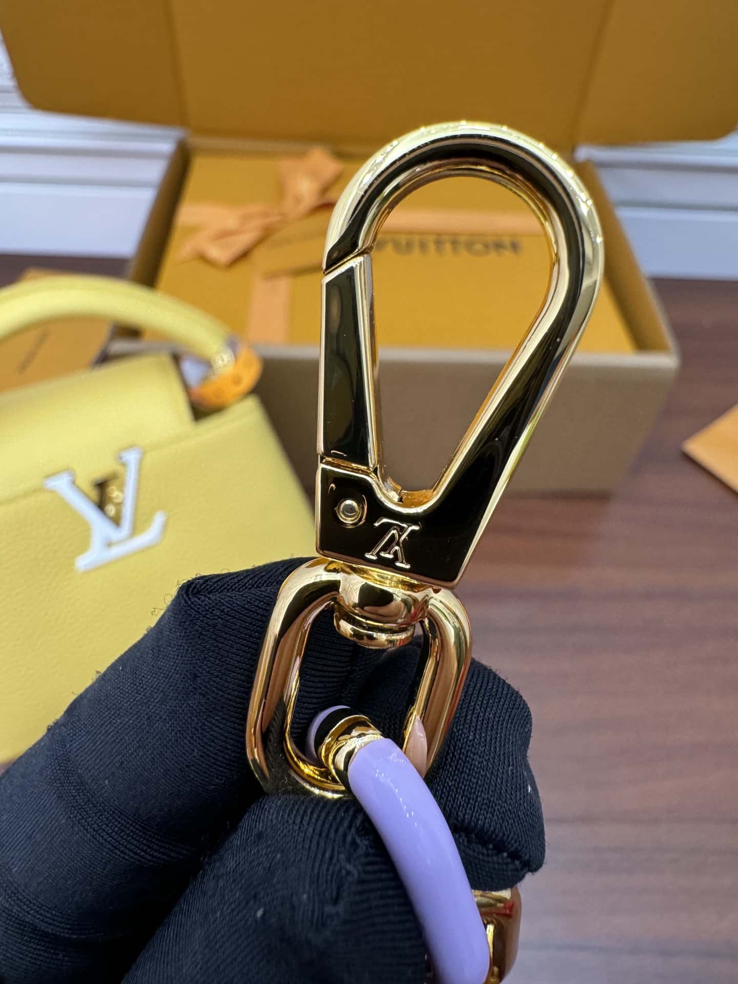 LV M21798特正版高仿包包 Capucines Mini Bag¥3,180.00-頂級1:1精品高仿包包香港台灣批發價格推薦微信哪裡買