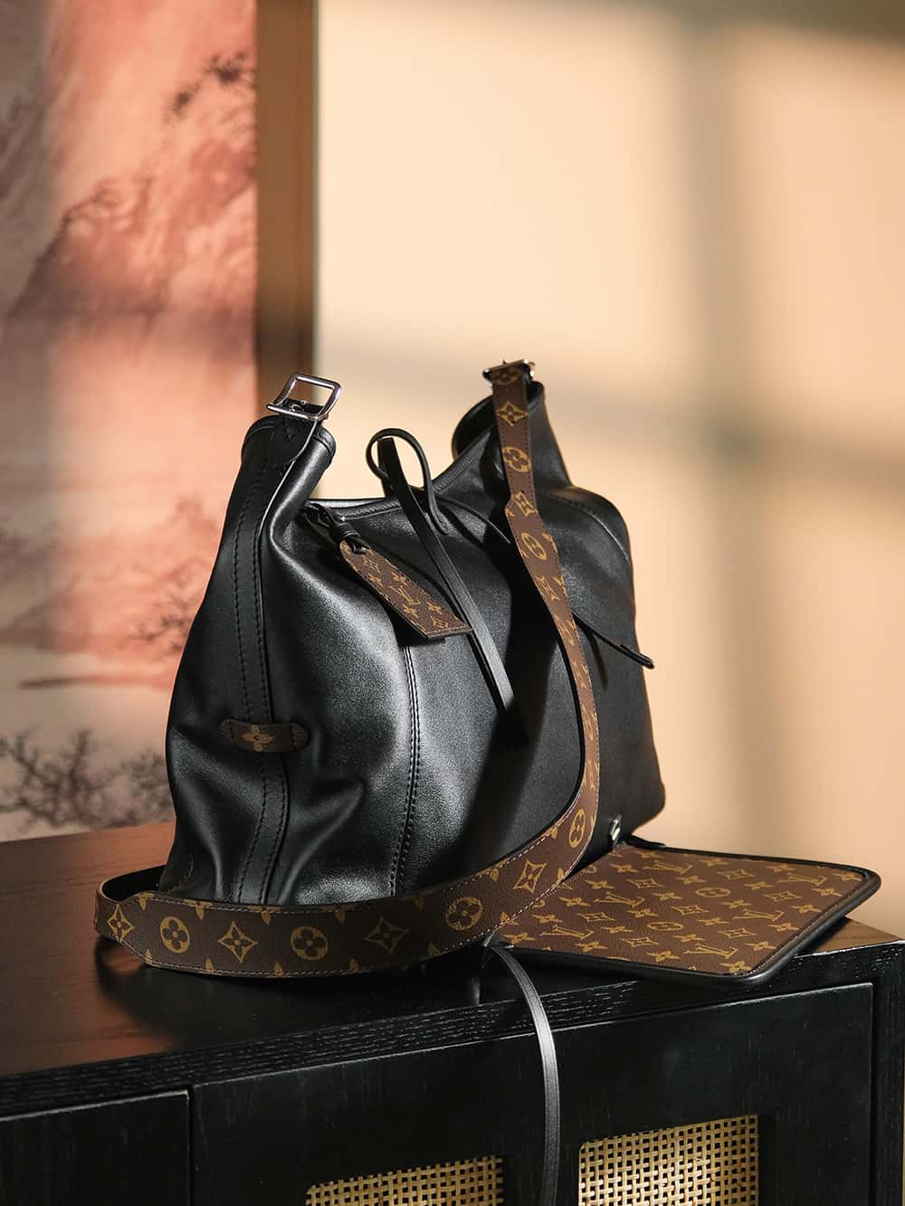 LV原單包包 M25143 CarryAll MM爆款𝐶𝑎𝑟𝑟𝑦𝑎𝑙𝑙 𝐷𝑎𝑟𝑘黑武士¥3,160.00-頂級1:1精品高仿包包香港台灣批發價格推薦微信哪裡買