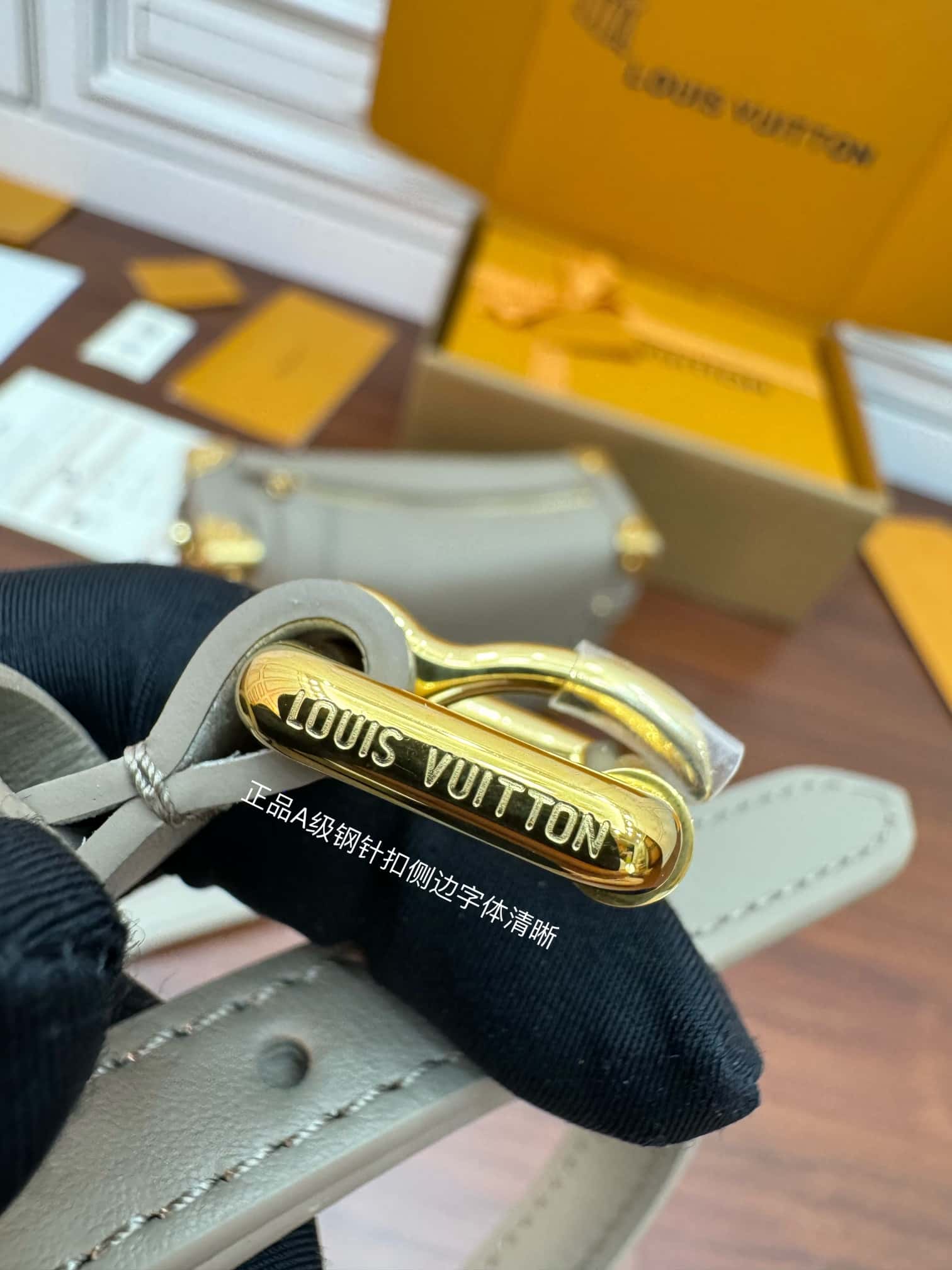 LV高仿原單包包 M25072 Side Trunk MM正品代工廠意大利A級皮料¥3,100.00-頂級1:1精品高仿包包香港台灣批發價格推薦微信哪裡買