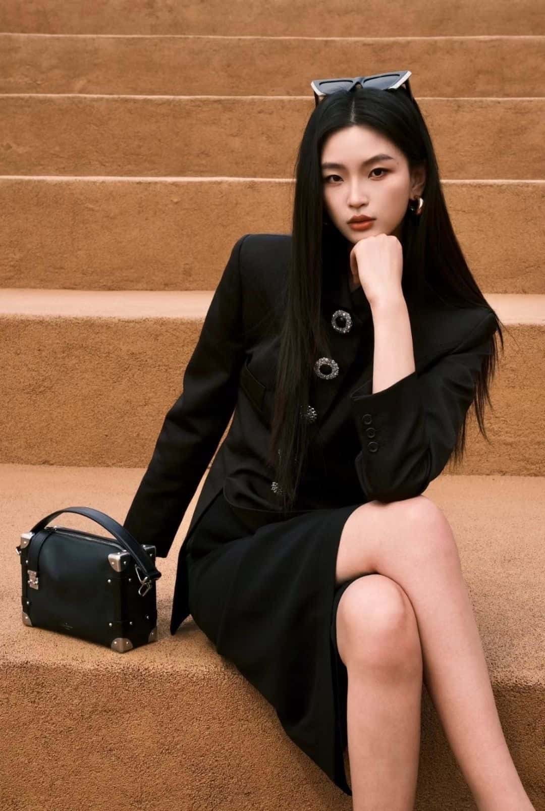 LV頂級原單包 M25160 Side Trunk MM品質提升．專櫃同步¥3,180.00-頂級1:1精品高仿包包香港台灣批發價格推薦微信哪裡買