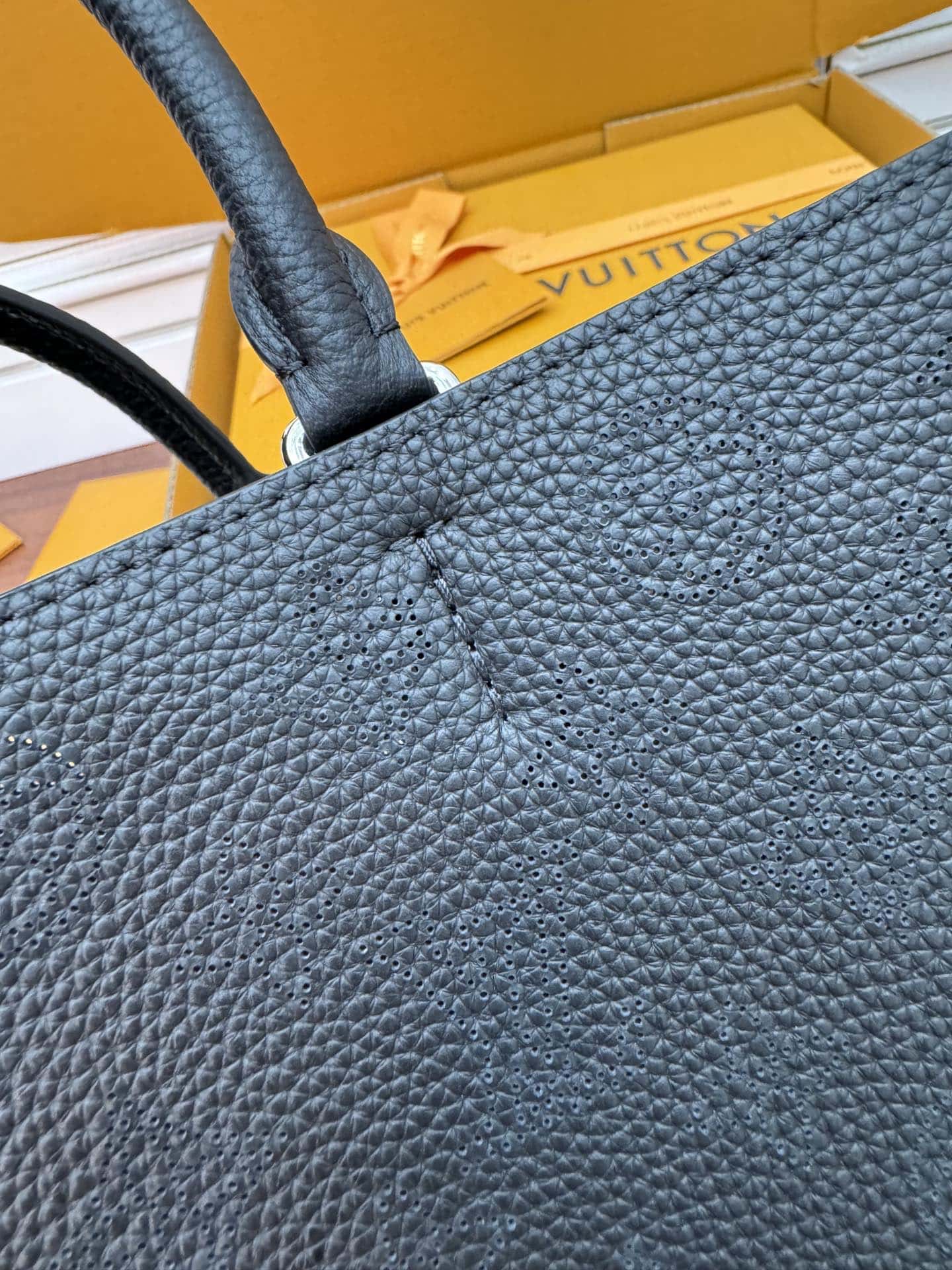LV正品級高仿包 M59200 BELLA TOTE 手袋¥2980.00-頂級1:1精品高仿包包香港台灣批發價格推薦微信哪裡買