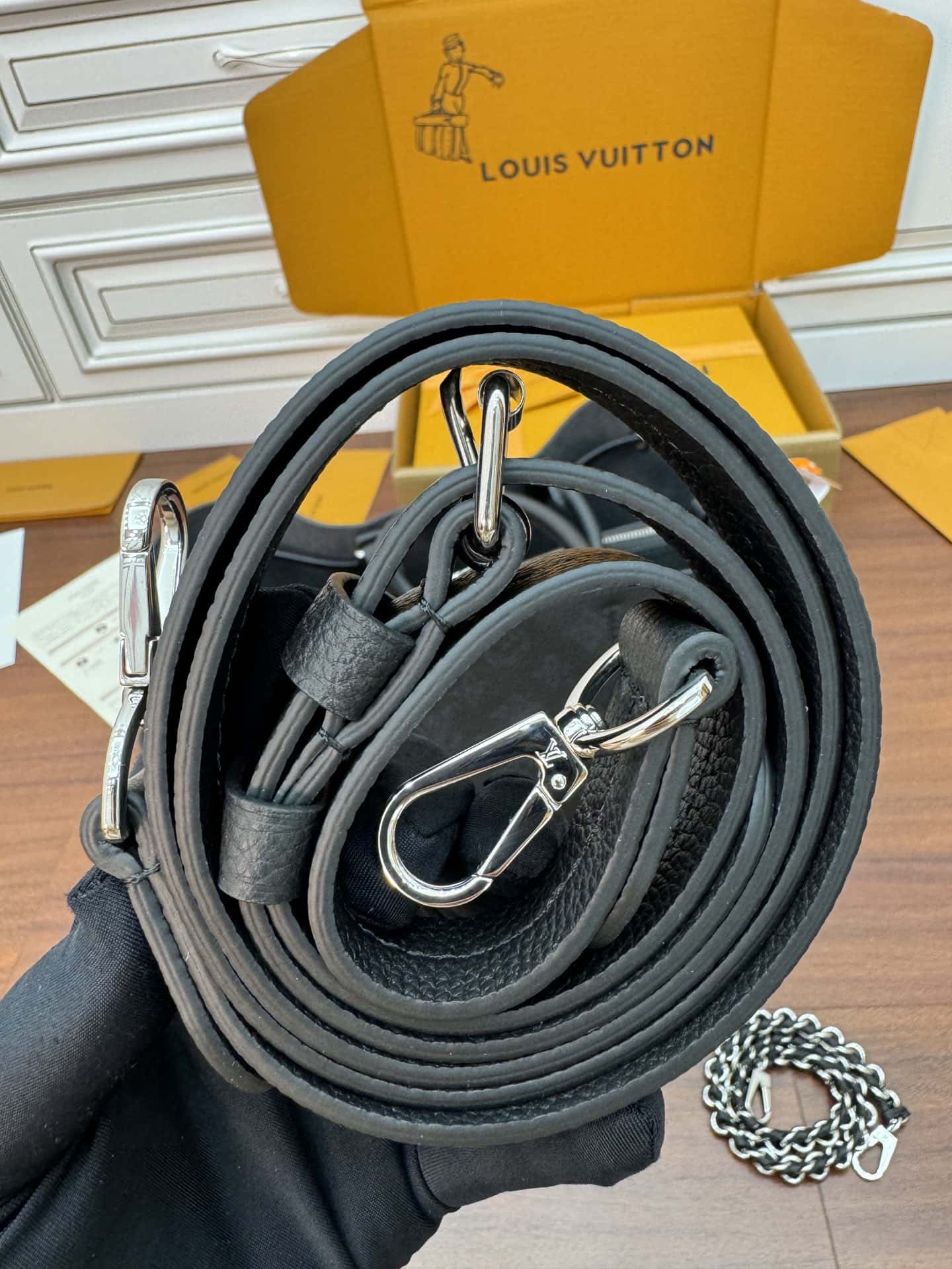 LV正品級高仿包 M59200 BELLA TOTE 手袋¥2980.00-頂級1:1精品高仿包包香港台灣批發價格推薦微信哪裡買