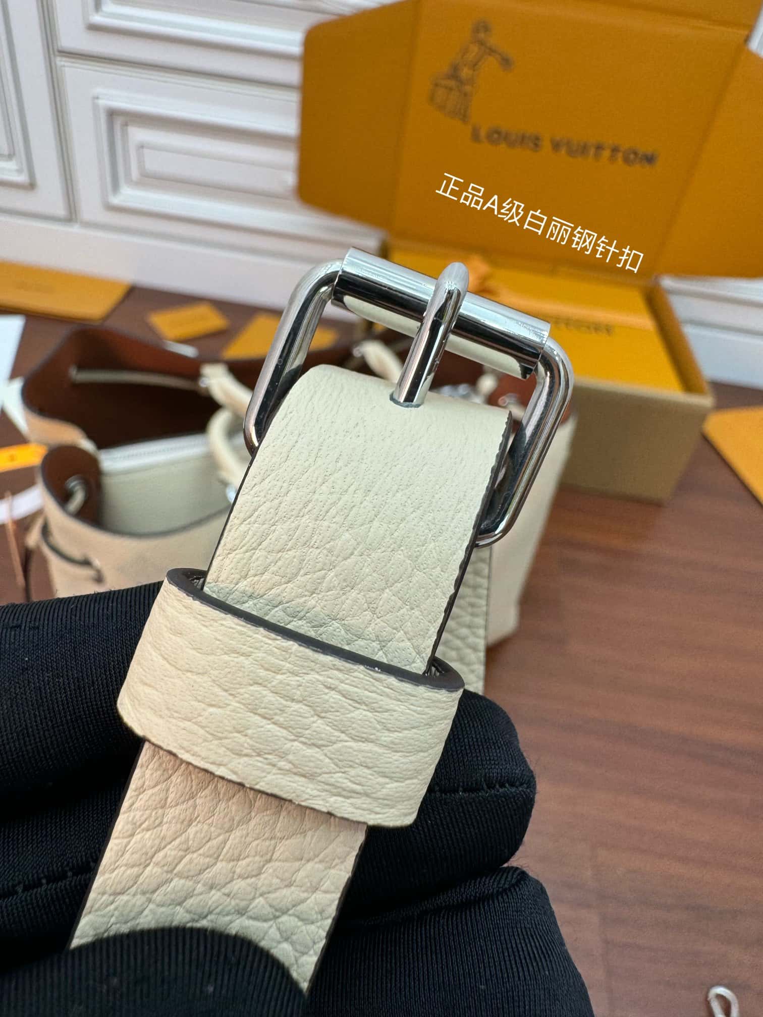 LV復刻包包 M59203特正版 BELLA TOTE 手袋¥3,180.00-頂級1:1精品高仿包包香港台灣批發價格推薦微信哪裡買