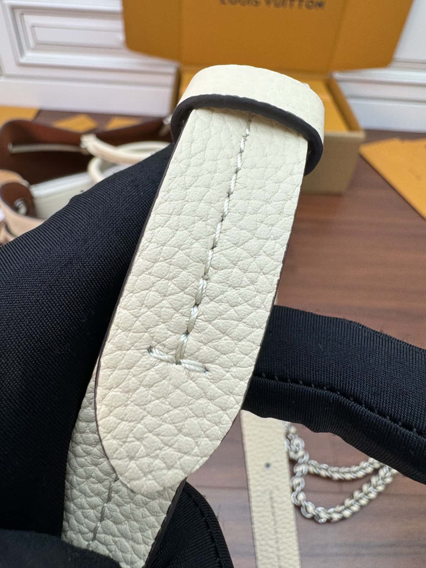LV復刻包包 M59203特正版 BELLA TOTE 手袋¥3,180.00-頂級1:1精品高仿包包香港台灣批發價格推薦微信哪裡買