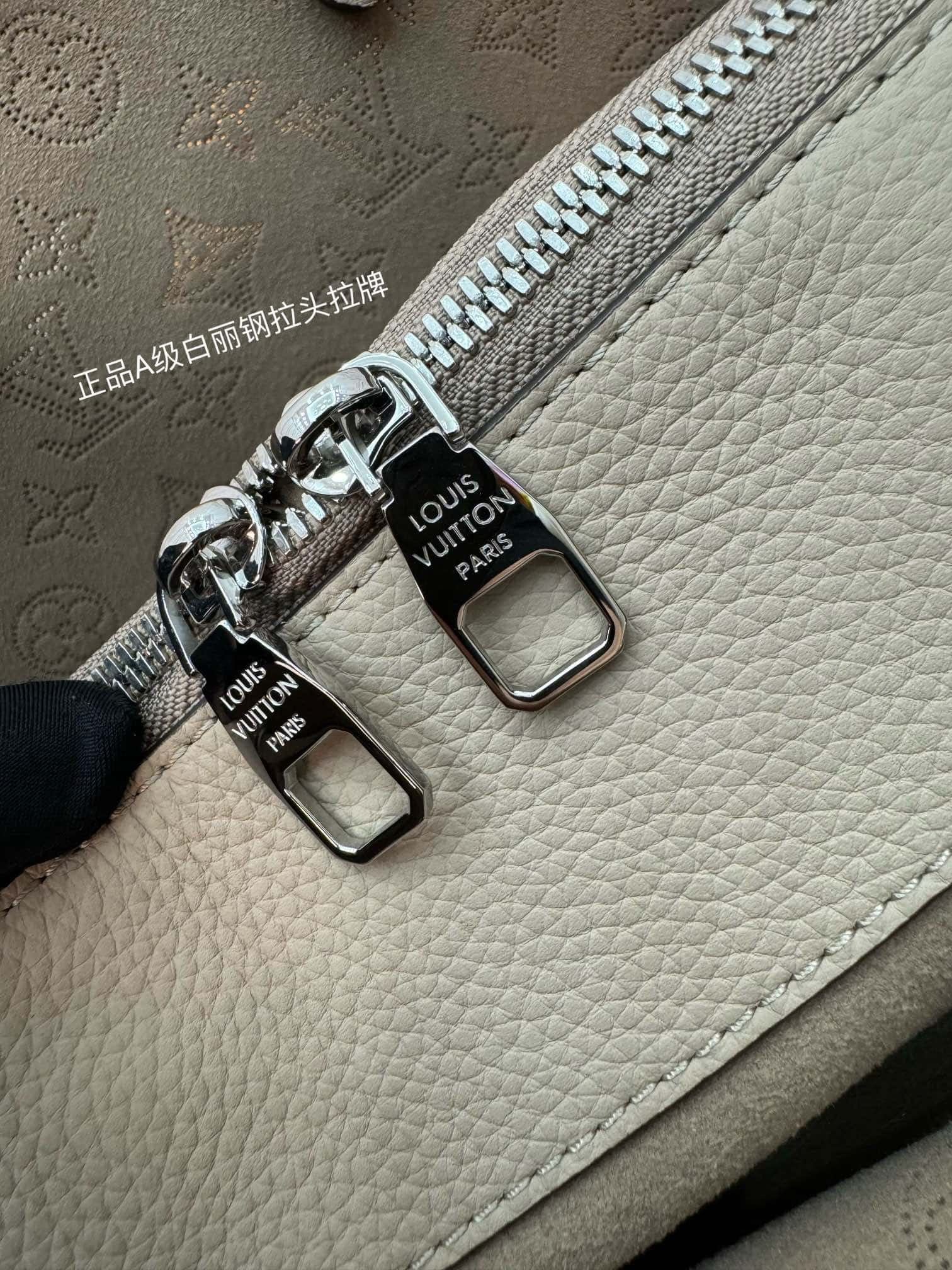 LV 高仿包包M59201特正版 BELLA TOTE 手袋專櫃同步意大利A級皮料¥3,180.00-頂級1:1精品高仿包包香港台灣批發價格推薦微信哪裡買