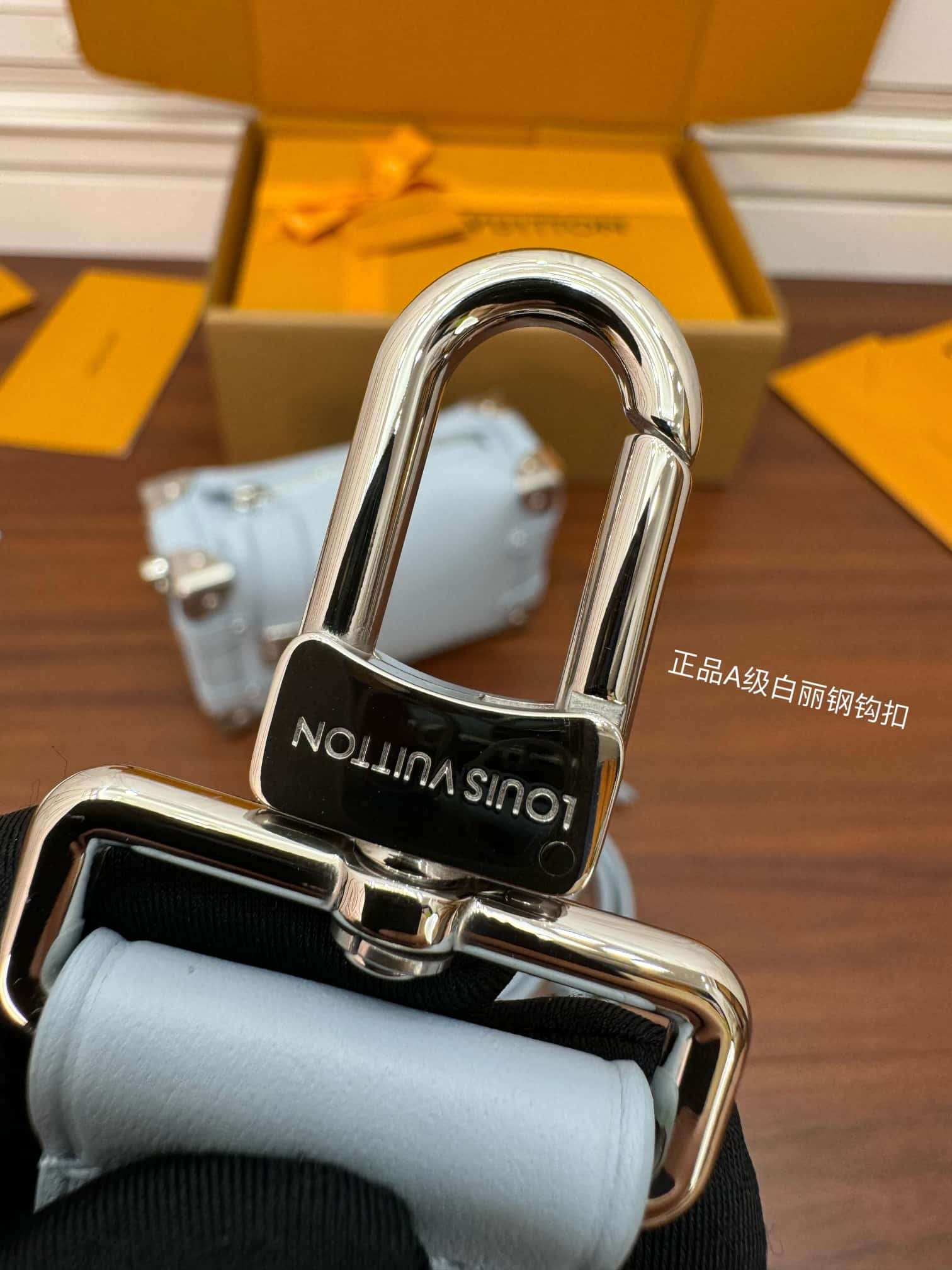 LV M25067 Side Trunk PM原單包包A級出品¥2980.00-頂級1:1精品高仿包包香港台灣批發價格推薦微信哪裡買