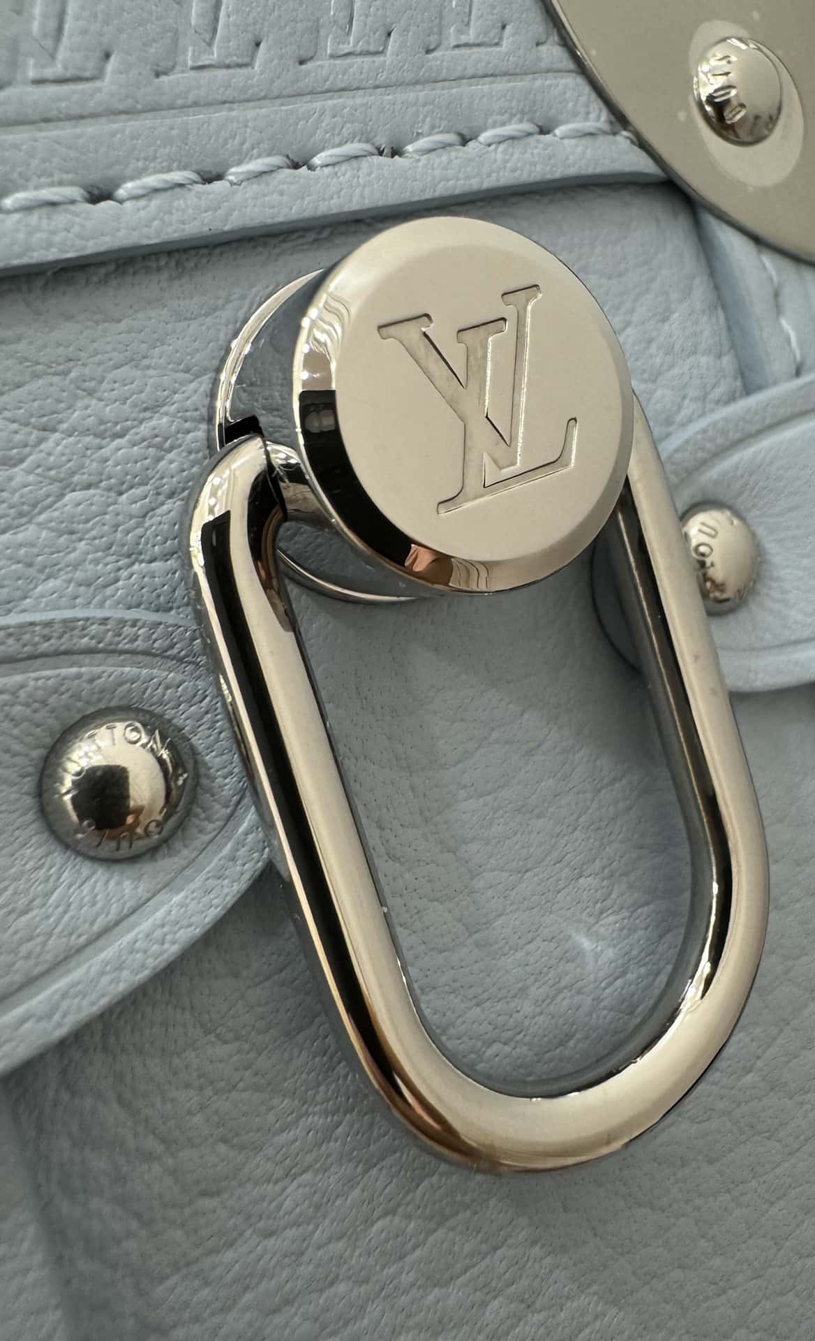 LV M25067 Side Trunk PM原單包包A級出品¥2980.00-頂級1:1精品高仿包包香港台灣批發價格推薦微信哪裡買