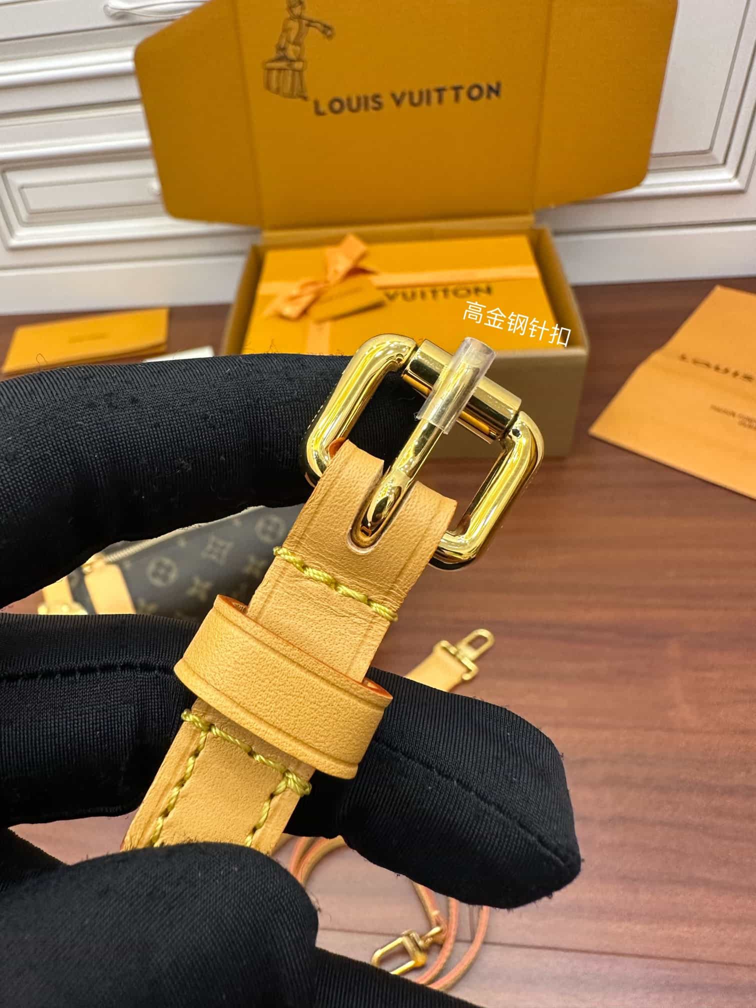 Louis Vuitton M46358 SIDE TRUNK 一比一高仿手袋¥2980.00-頂級1:1精品高仿包包香港台灣批發價格推薦微信哪裡買