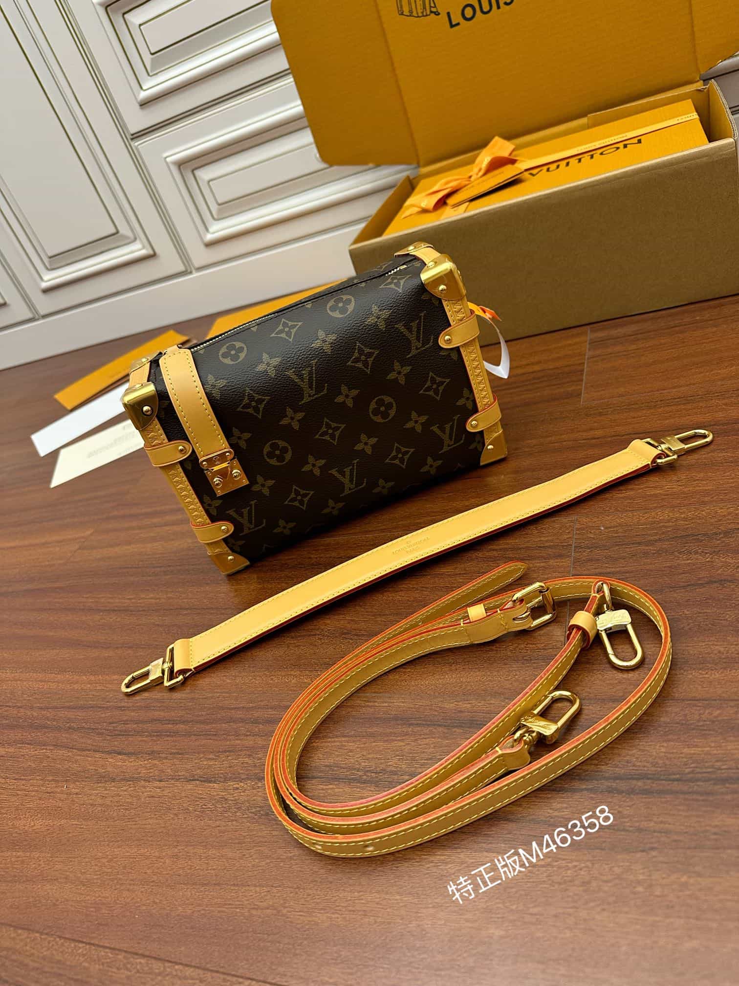 Louis Vuitton M46358 SIDE TRUNK 一比一高仿手袋¥2980.00-頂級1:1精品高仿包包香港台灣批發價格推薦微信哪裡買