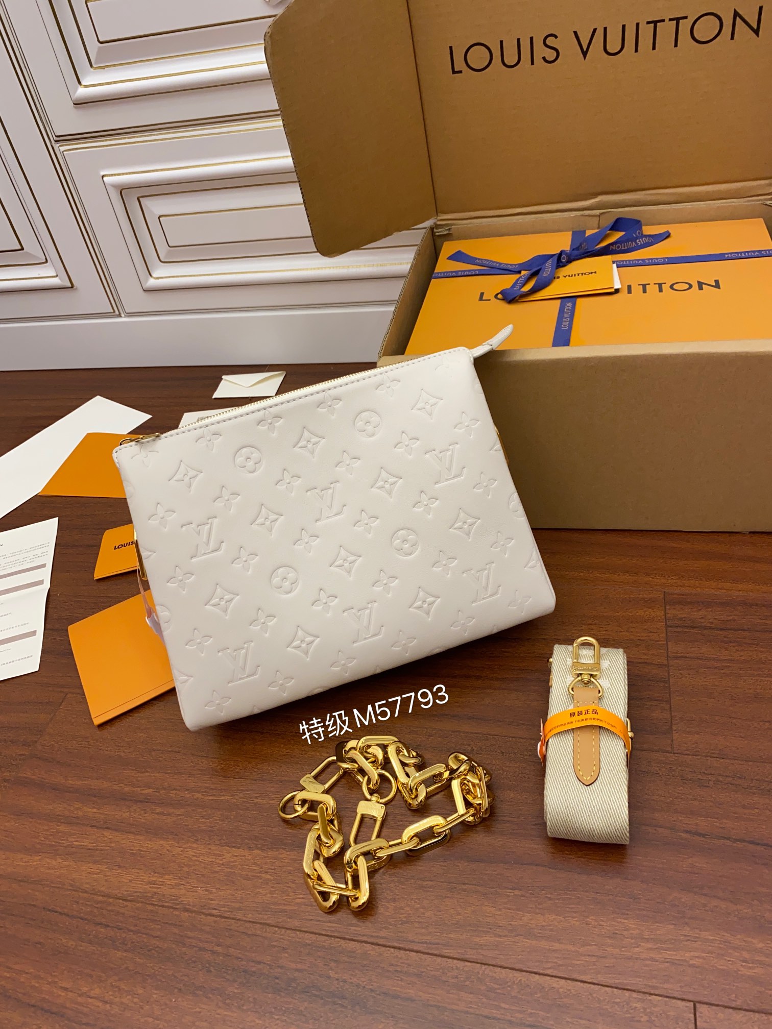 A級出品Louis Vuitton LV 高仿包Coussin PM Handbags M57793¥2,880.00-頂級1:1精品高仿包包香港台灣批發價格推薦微信哪裡買