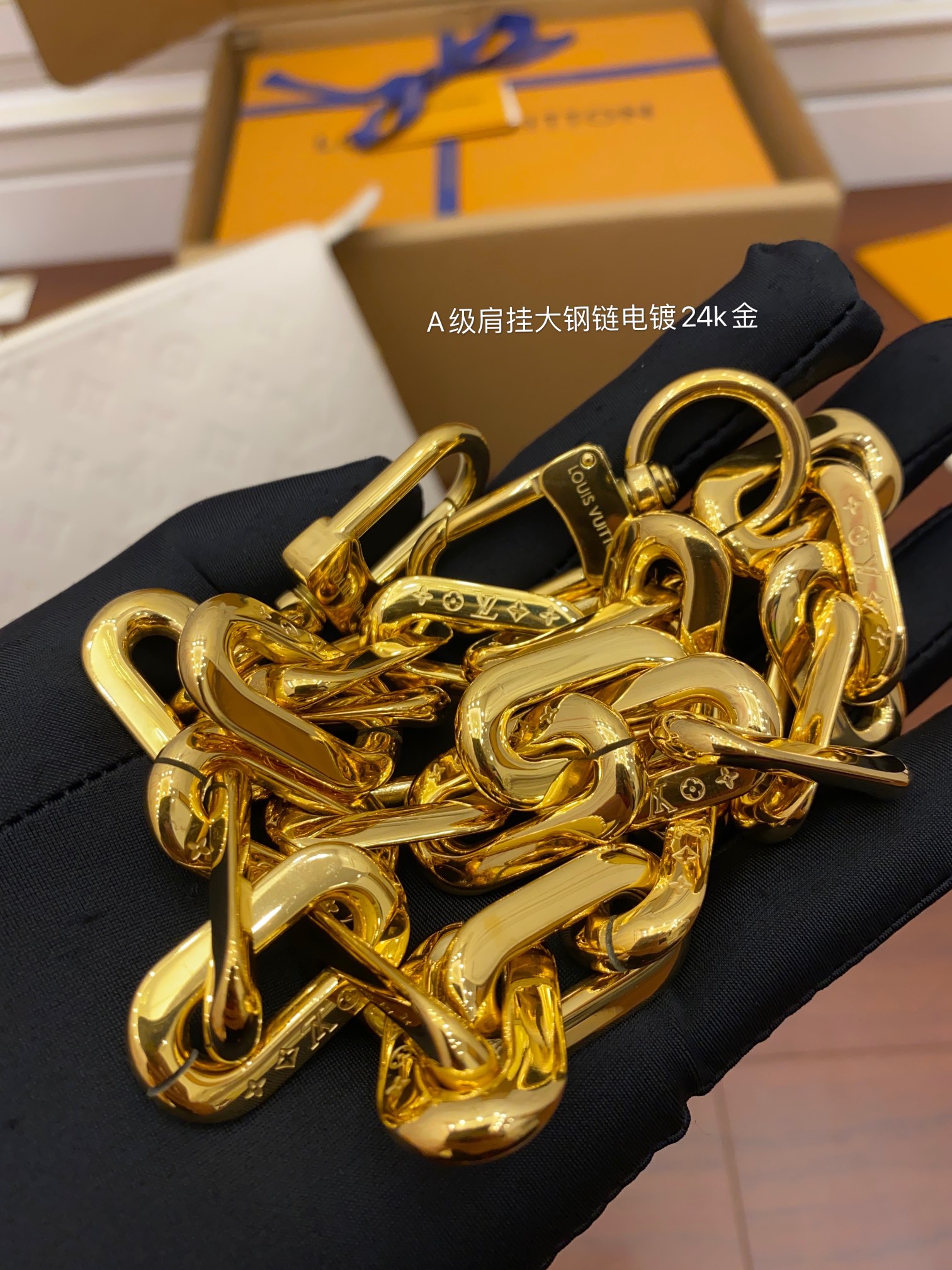 A級出品Louis Vuitton LV 高仿包Coussin PM Handbags M57793¥2,880.00-頂級1:1精品高仿包包香港台灣批發價格推薦微信哪裡買