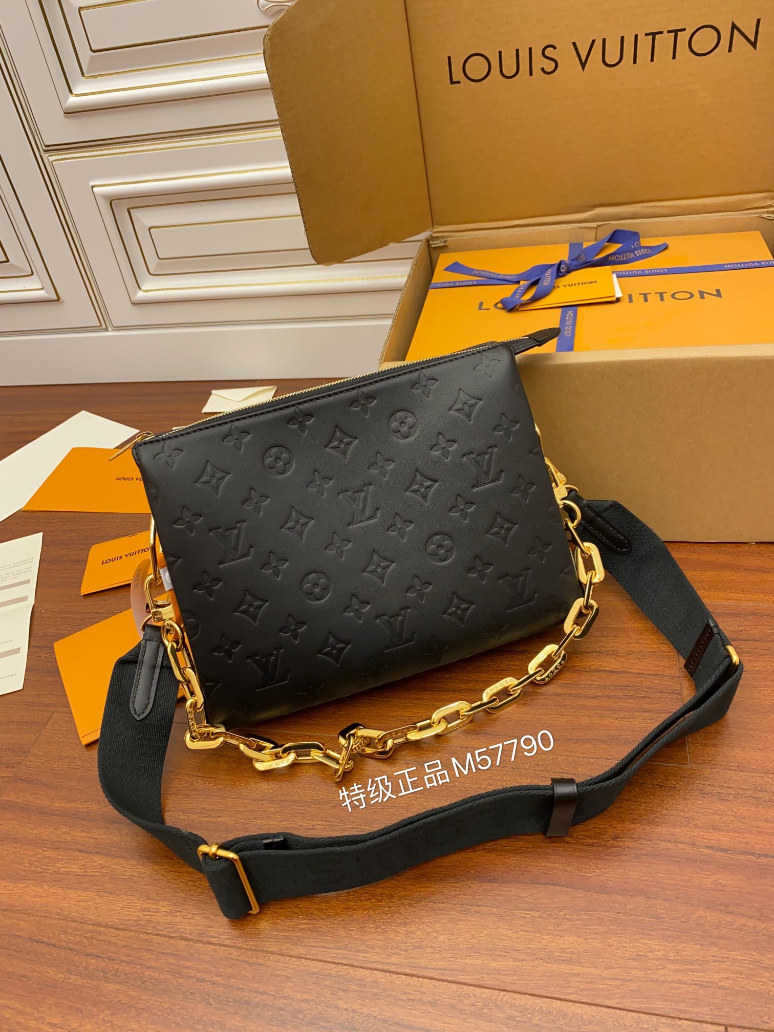 Louis Vuitton LV原單包 Coussin PM Handbags M57790¥2,880.00-頂級1:1精品高仿包包香港台灣批發價格推薦微信哪裡買