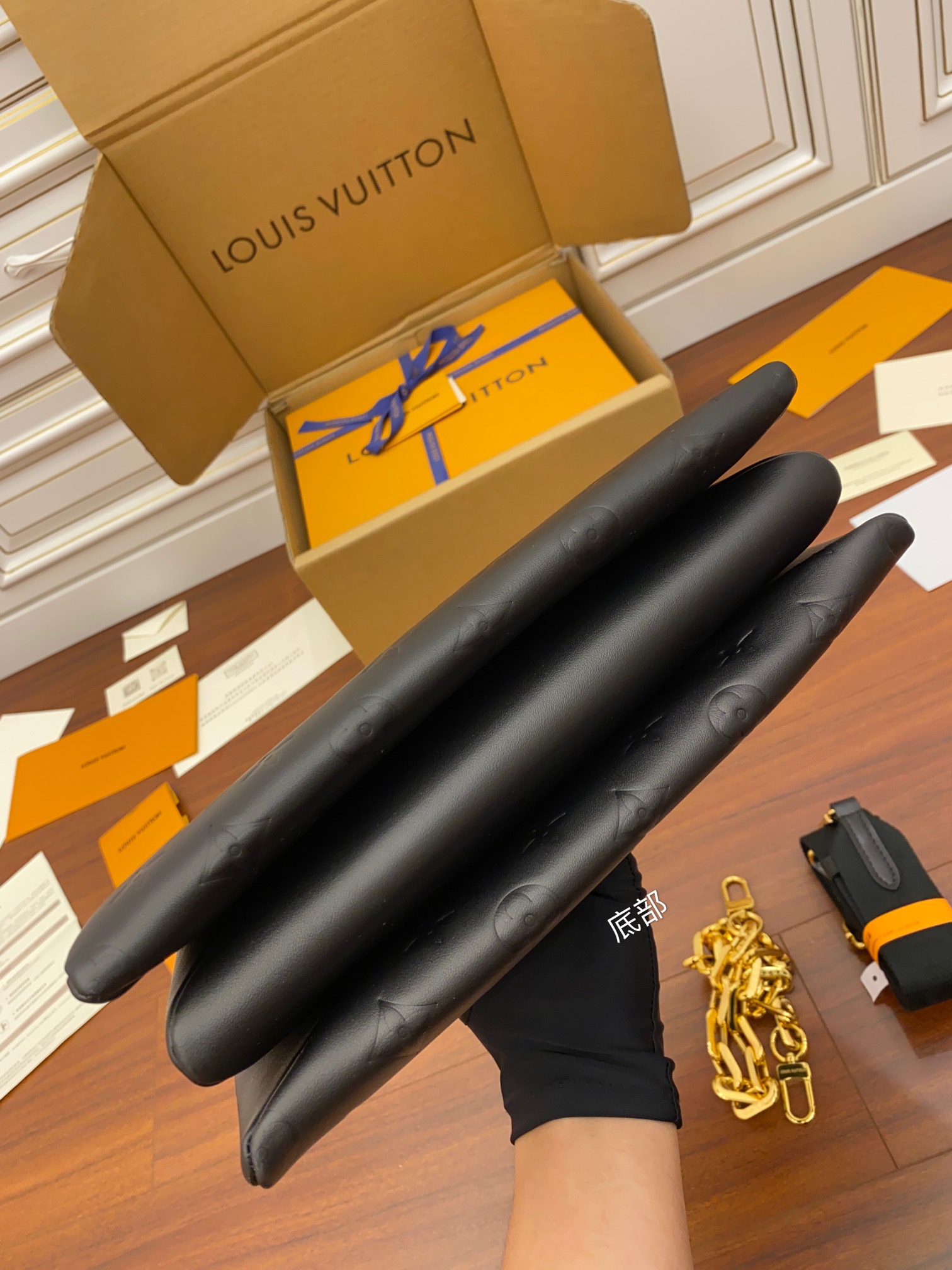 Louis Vuitton LV原單包 Coussin PM Handbags M57790¥2,880.00-頂級1:1精品高仿包包香港台灣批發價格推薦微信哪裡買