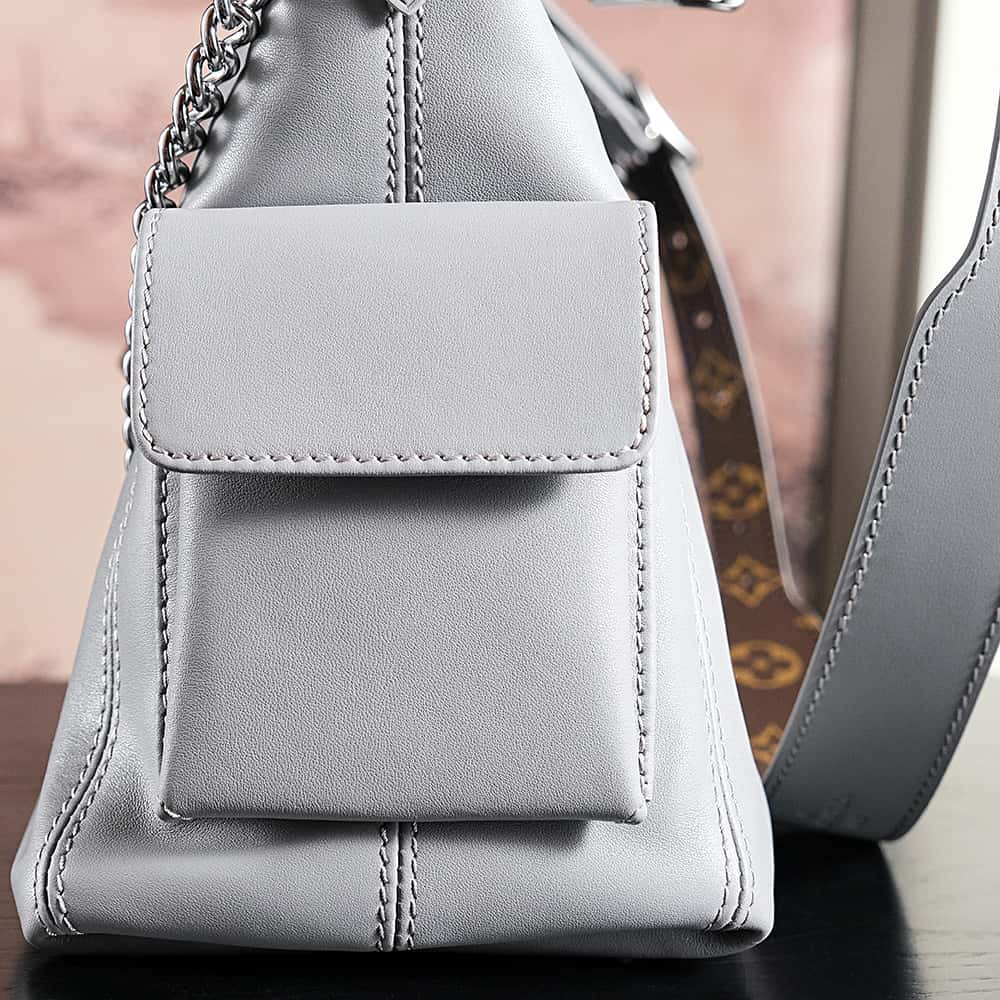 LV頂級原單包 M12579 CarryAll Cargo PM¥2,880.00-頂級1:1精品高仿包包香港台灣批發價格推薦微信哪裡買