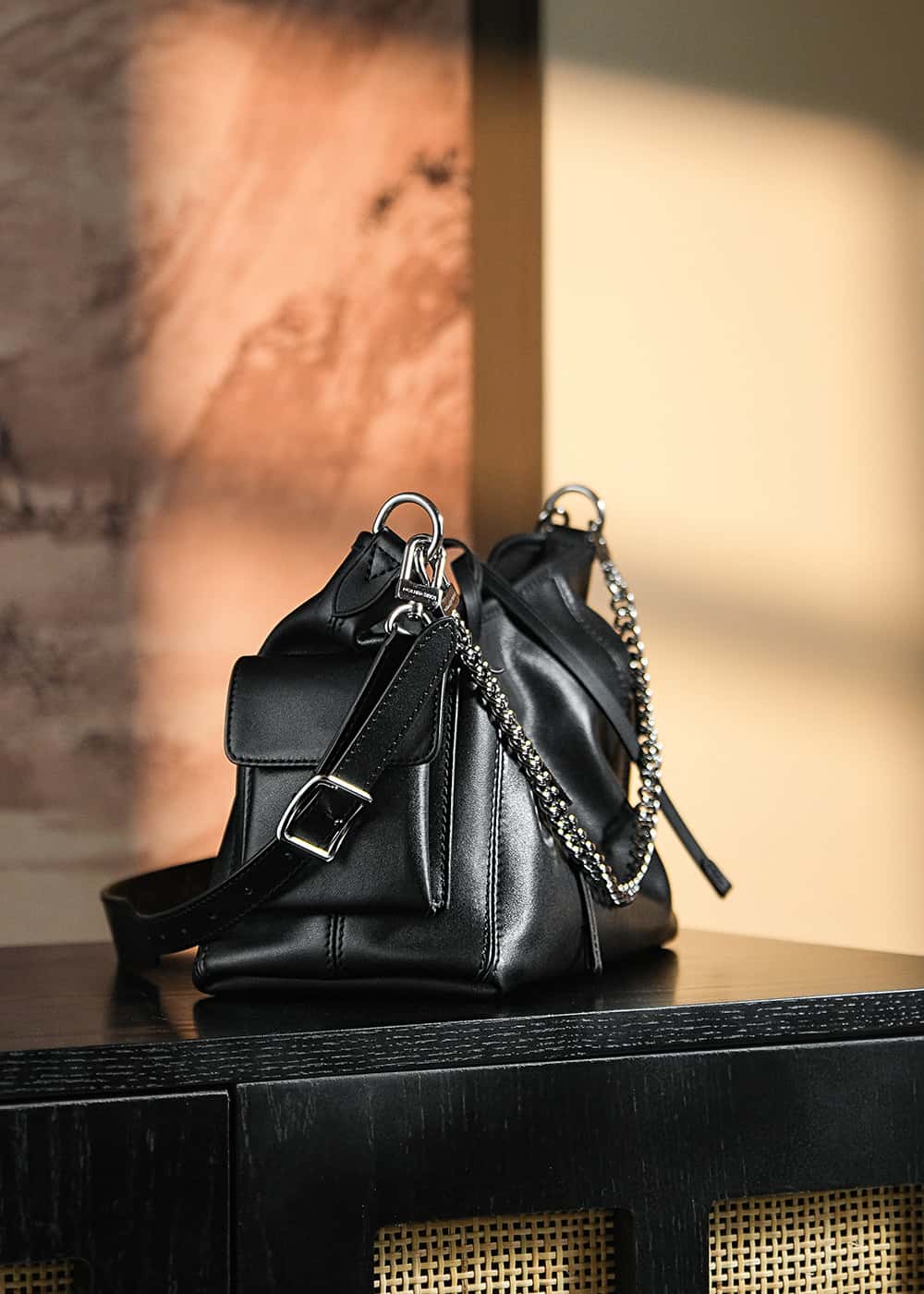 LV正品級一比一高仿包 M24861 CarryAll Cargo PM¥2980.00-頂級1:1精品高仿包包香港台灣批發價格推薦微信哪裡買