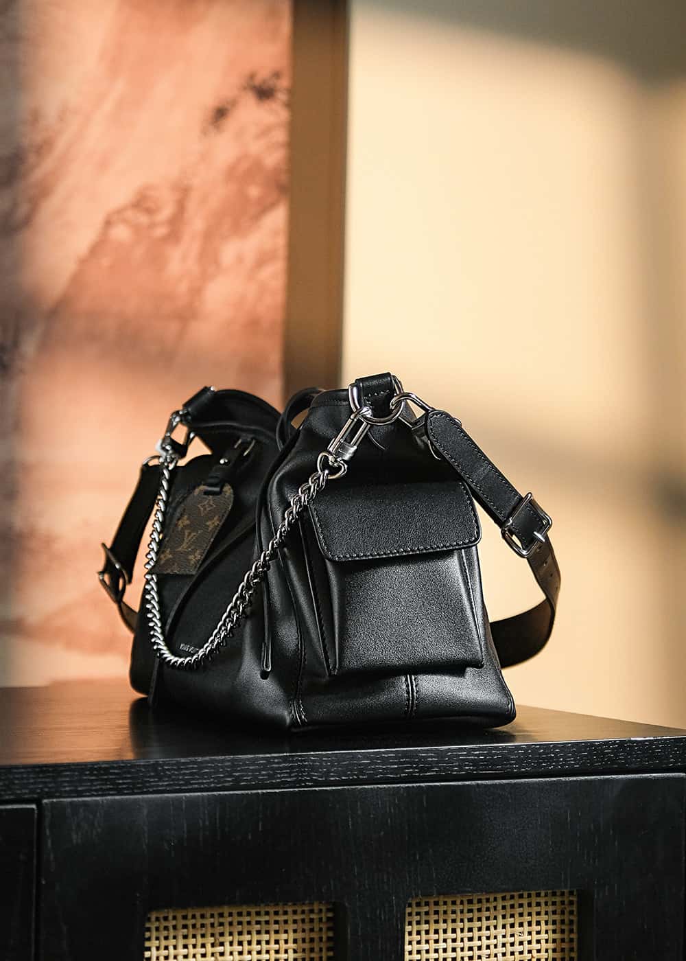 LV正品級一比一高仿包 M24861 CarryAll Cargo PM¥2980.00-頂級1:1精品高仿包包香港台灣批發價格推薦微信哪裡買