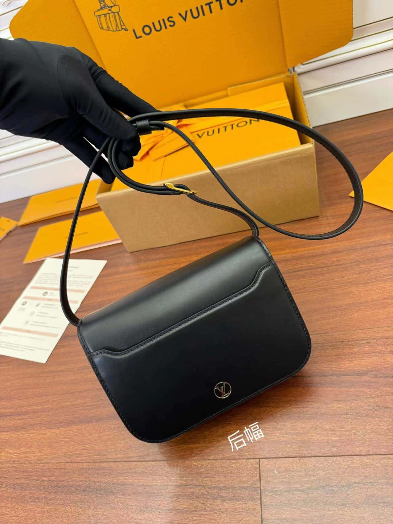 Louis Vuitton M23655 Orsay MM LV高仿包¥2,680.00-頂級1:1精品高仿包包香港台灣批發價格推薦微信哪裡買