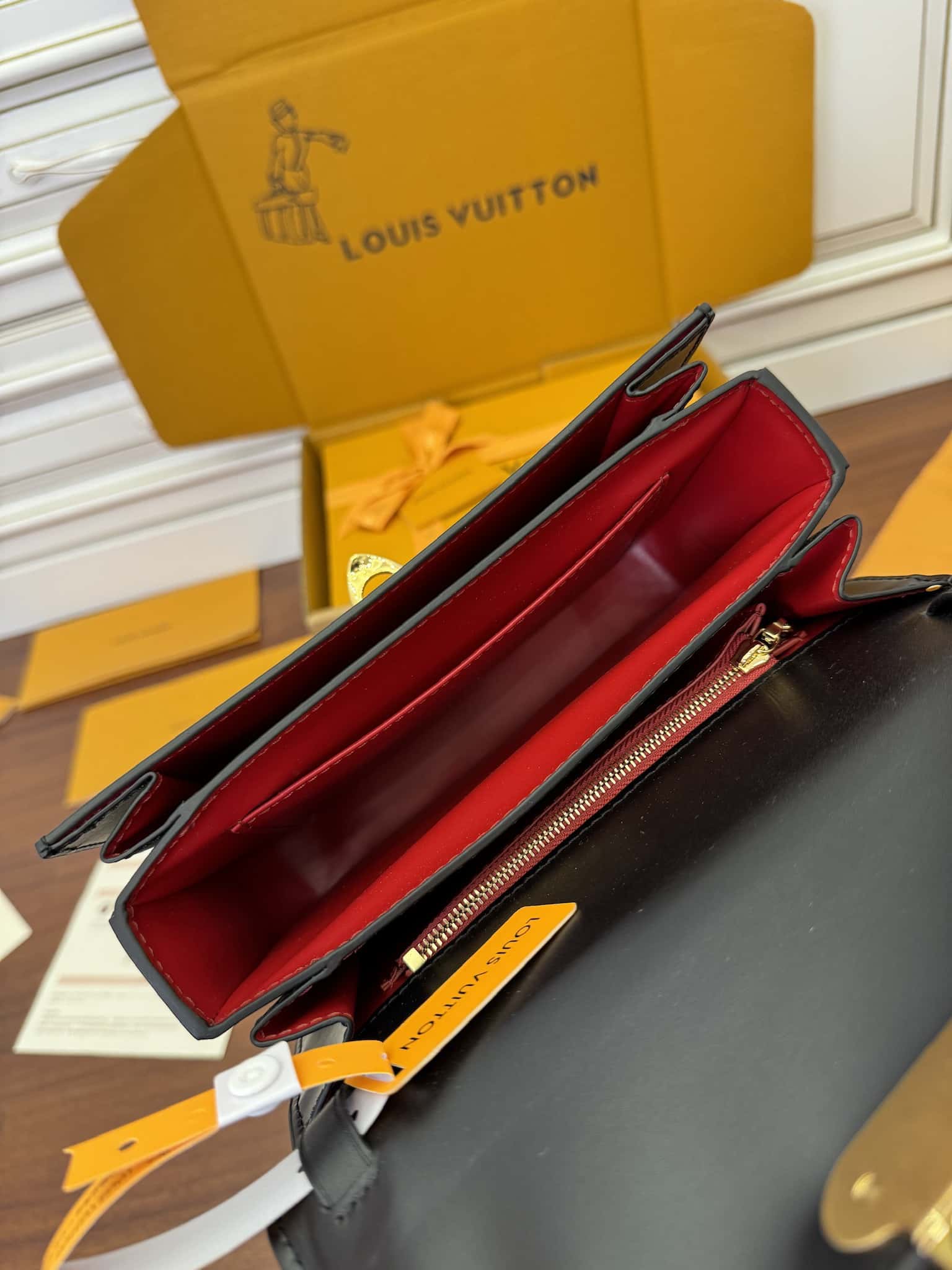 Louis Vuitton M23655 Orsay MM LV高仿包¥2,680.00-頂級1:1精品高仿包包香港台灣批發價格推薦微信哪裡買