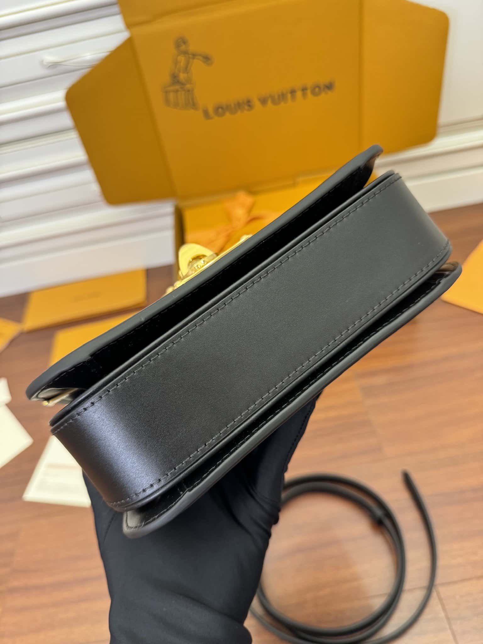 Louis Vuitton M23655 Orsay MM LV高仿包¥2,680.00-頂級1:1精品高仿包包香港台灣批發價格推薦微信哪裡買