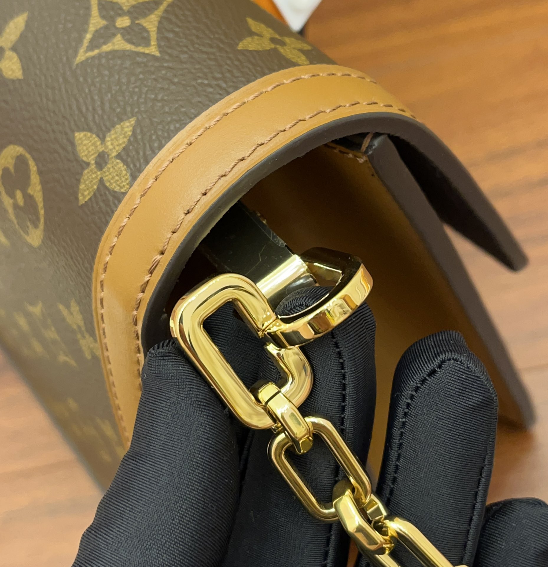 LV高仿包 M45958 DAUPHINE MM 達芙妮¥2,880.00-頂級1:1精品高仿包包香港台灣批發價格推薦微信哪裡買